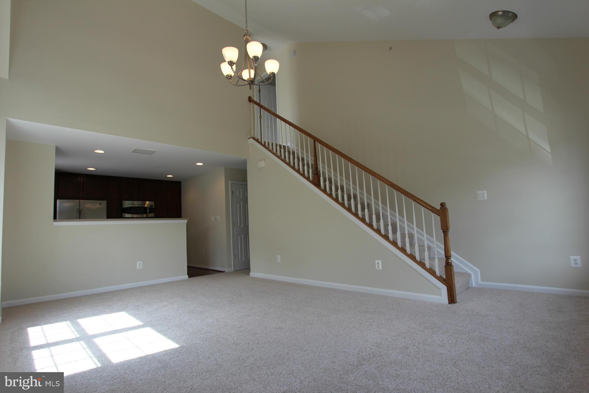 CHATSWORTH VILLAGE CONDO - Residential Lease