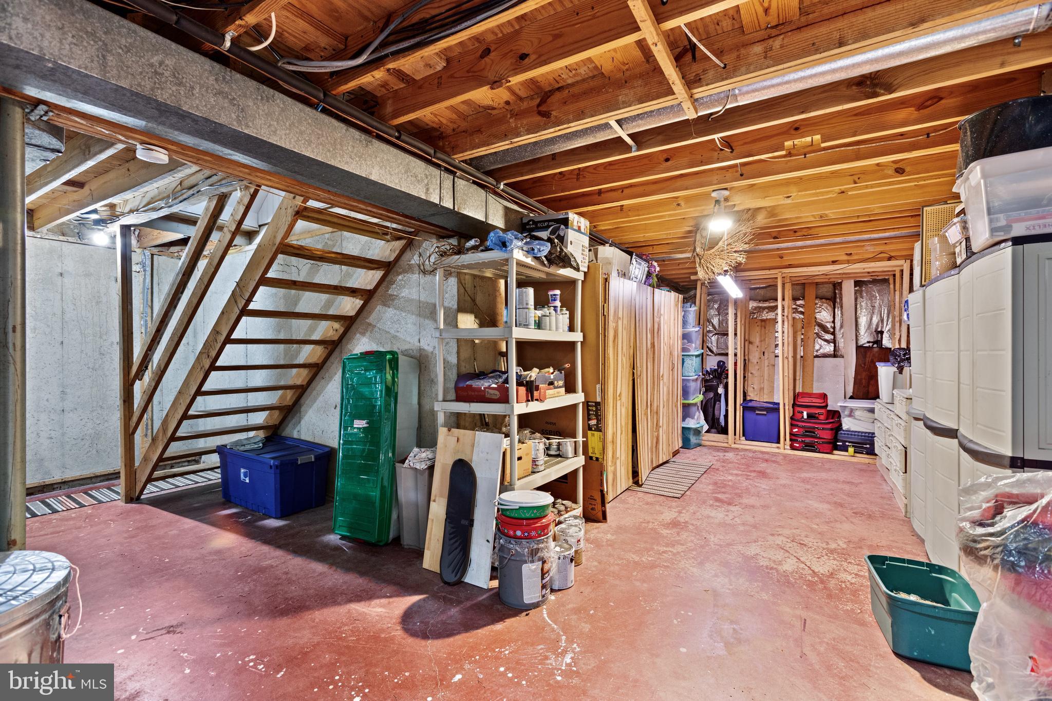 AMBER MEADOWS - Residential