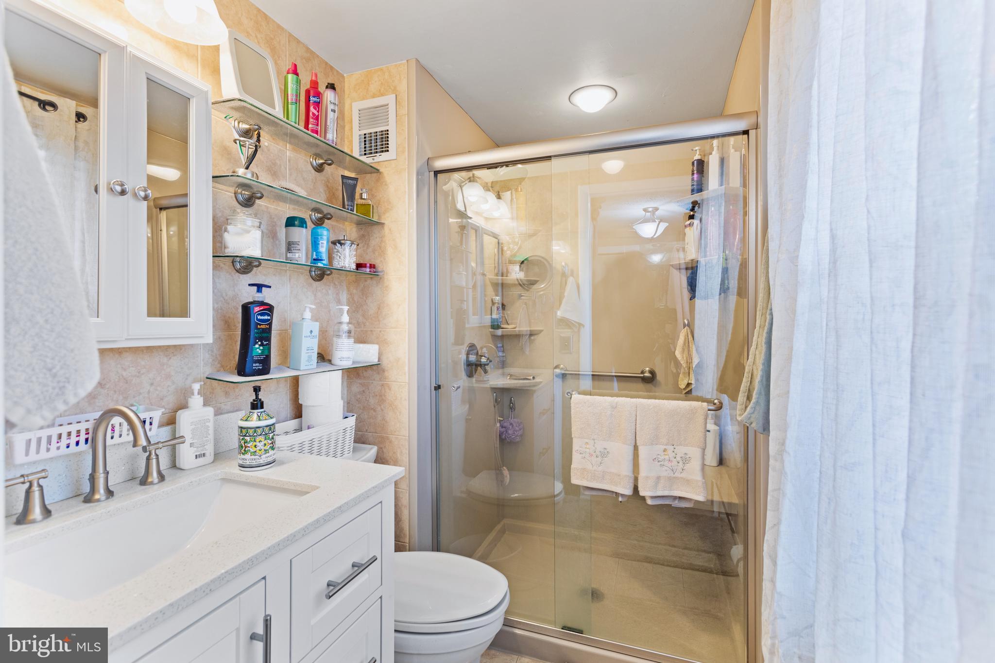 AMBER MEADOWS - Residential