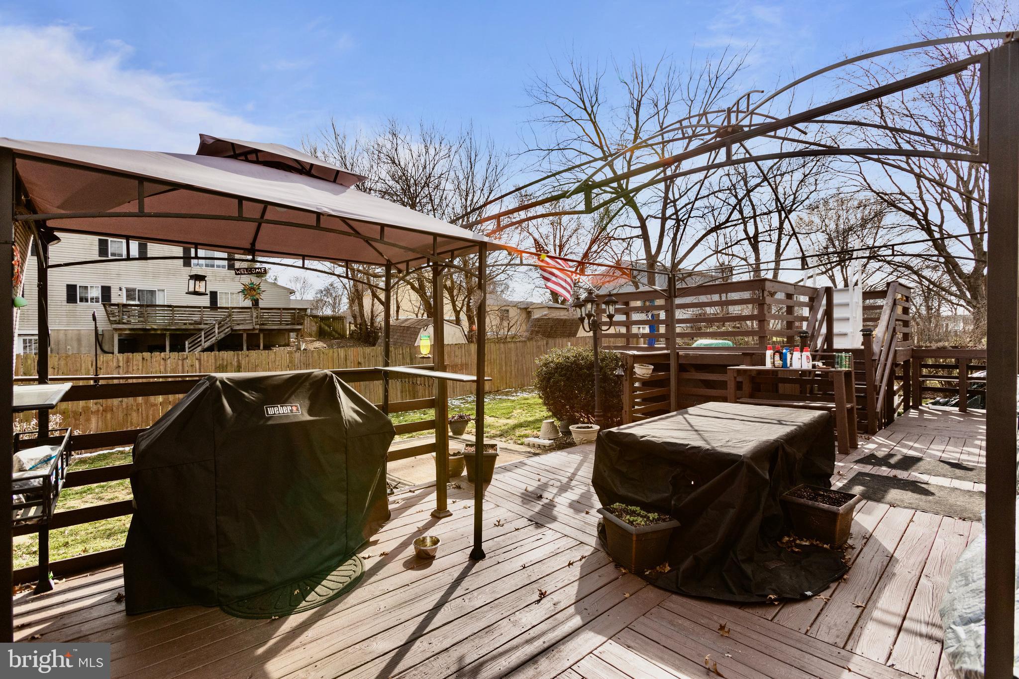 AMBER MEADOWS - Residential