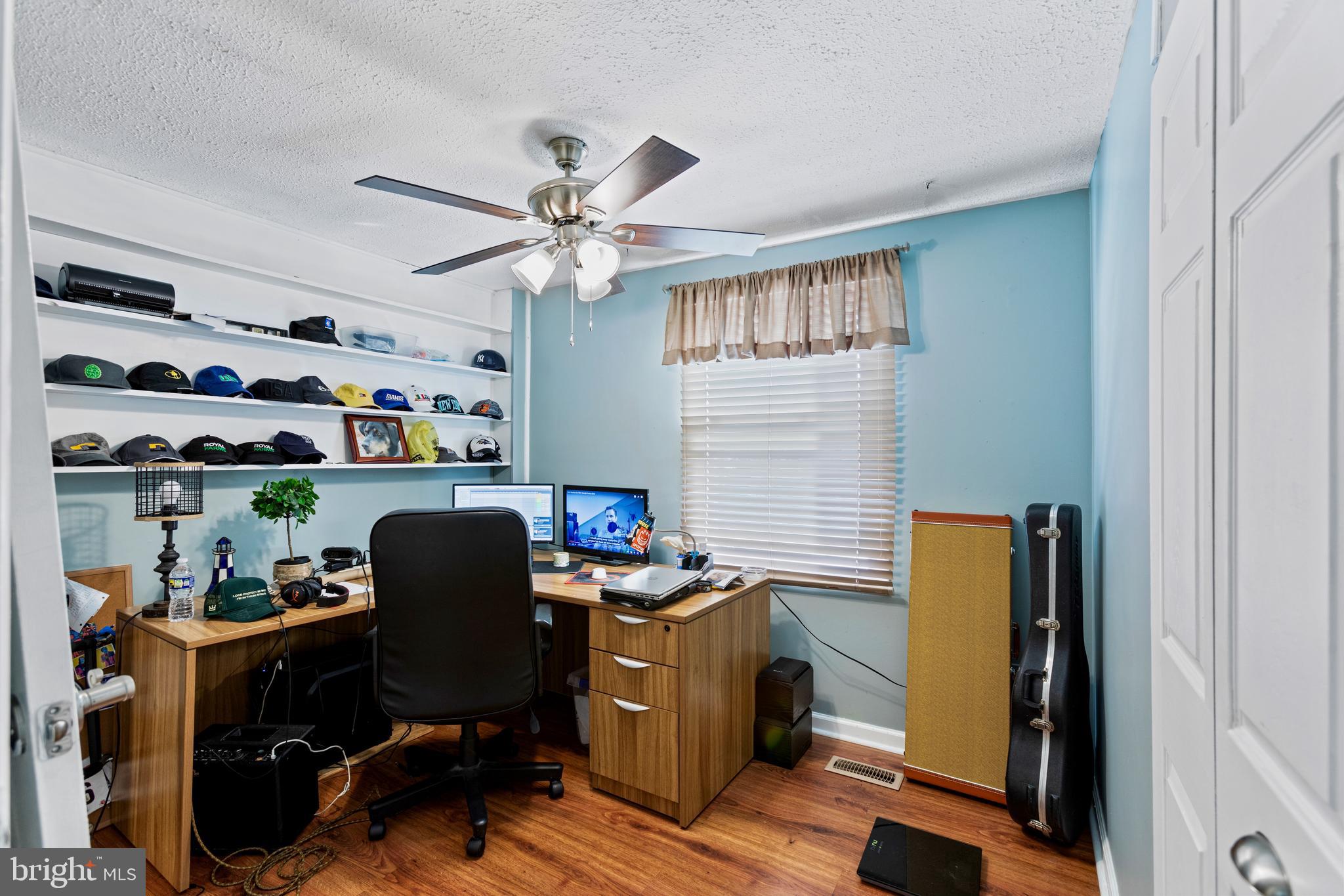 AMBER MEADOWS - Residential