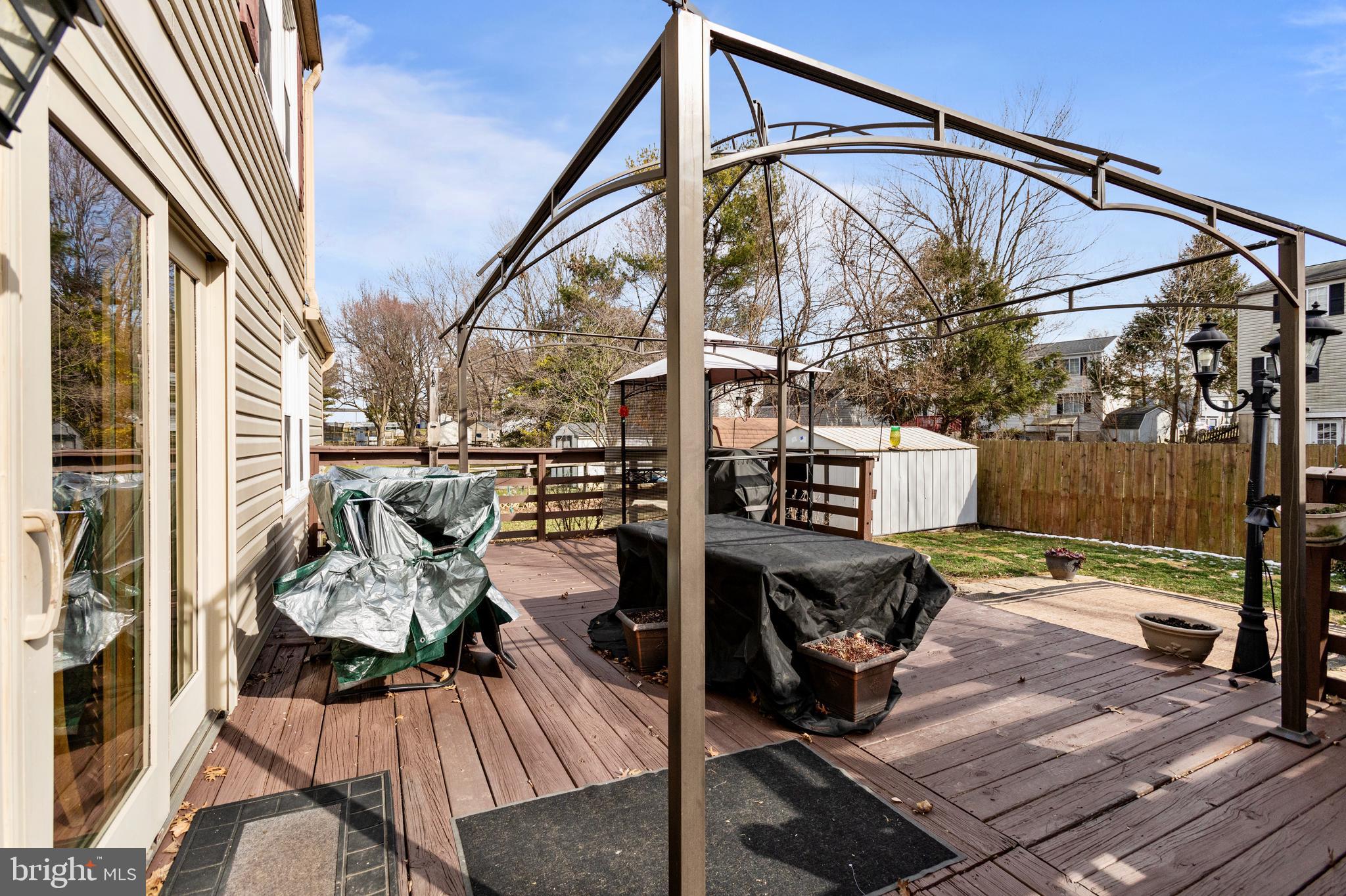 AMBER MEADOWS - Residential