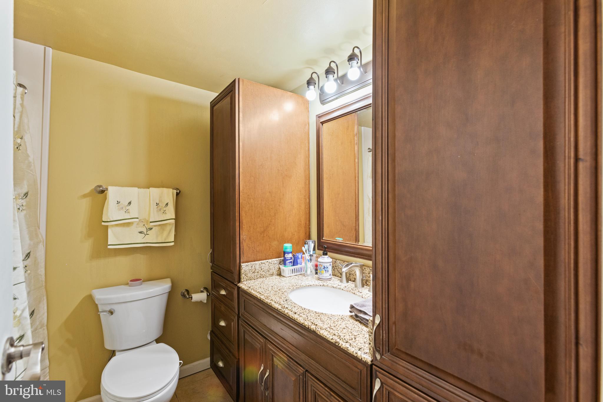 AMBER MEADOWS - Residential