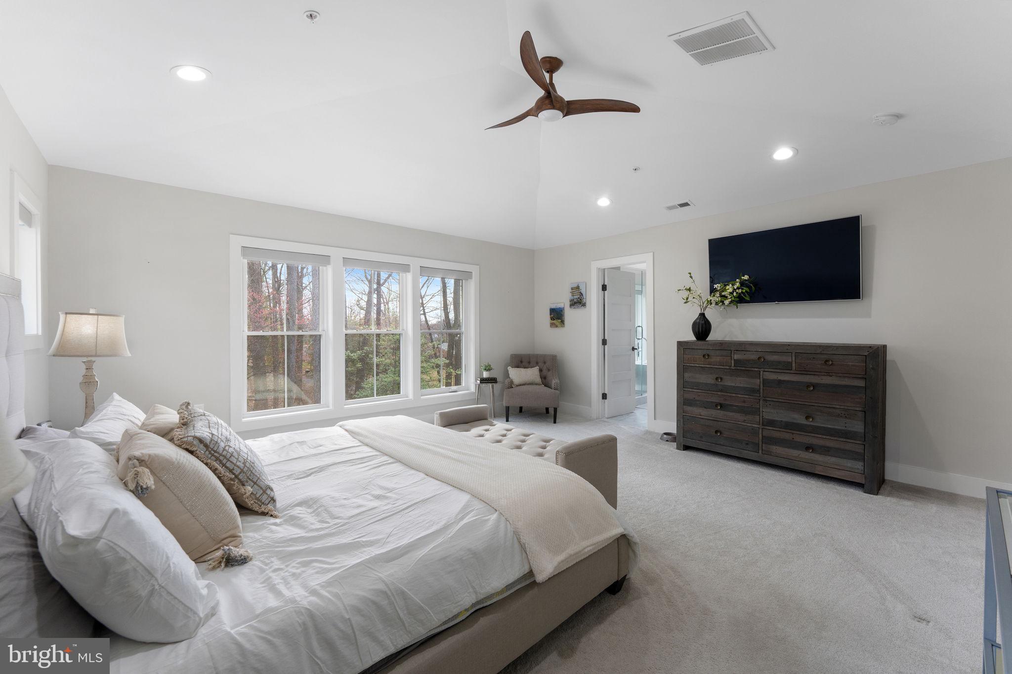 HILLANDALE - Residential