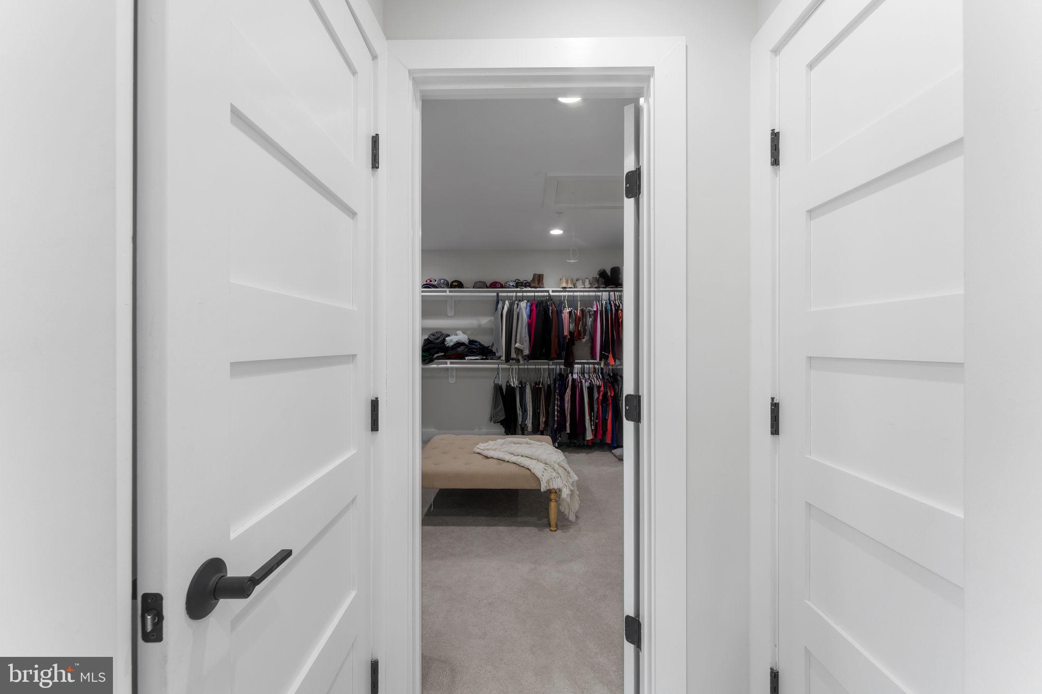 HILLANDALE - Residential