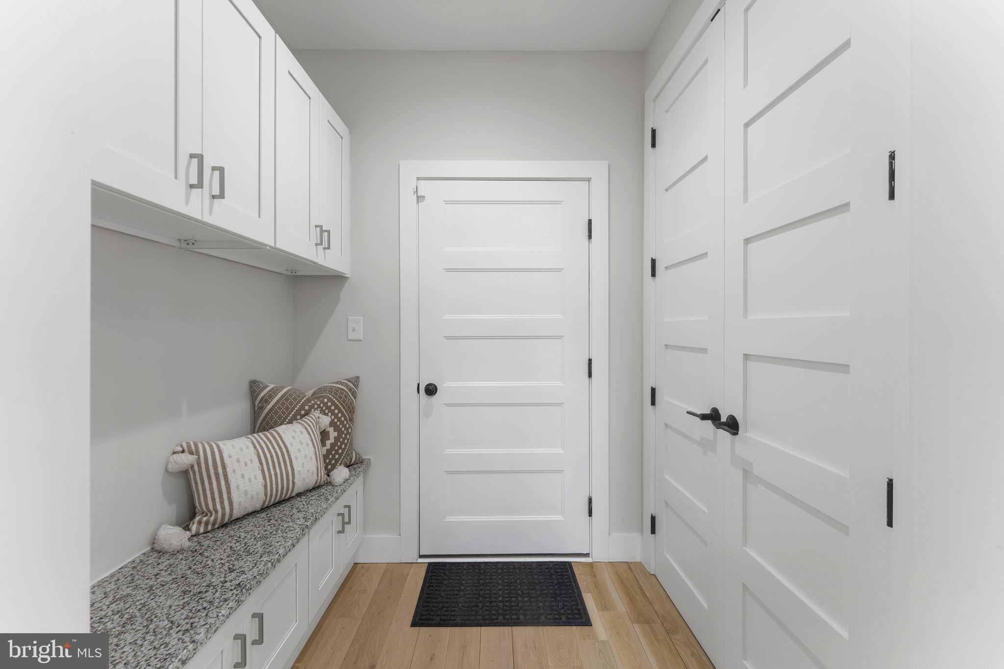 HILLANDALE - Residential