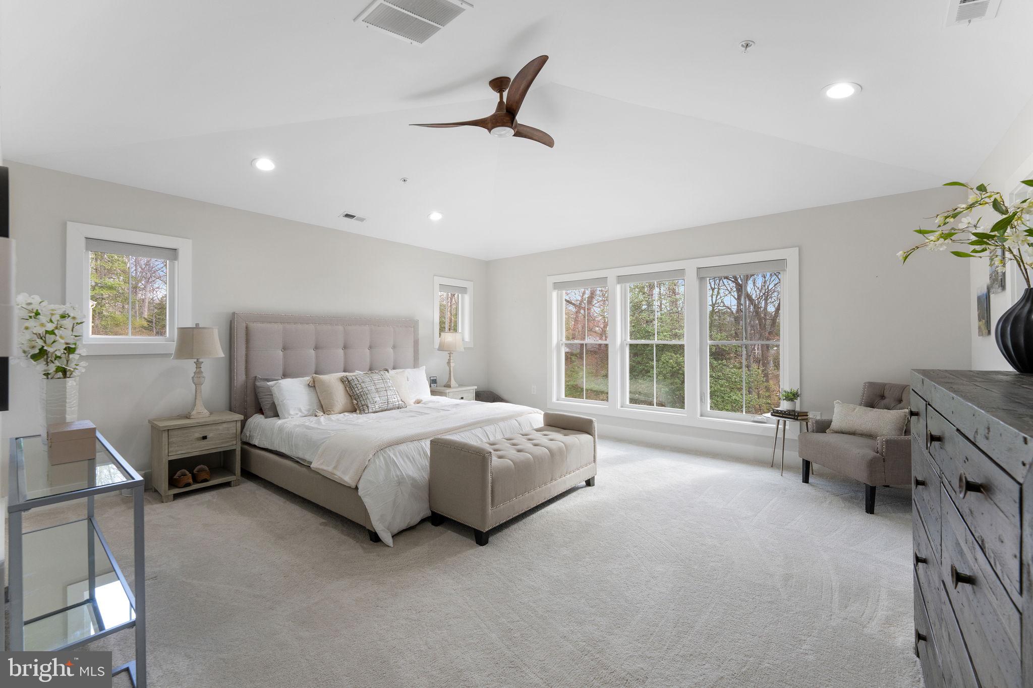 HILLANDALE - Residential