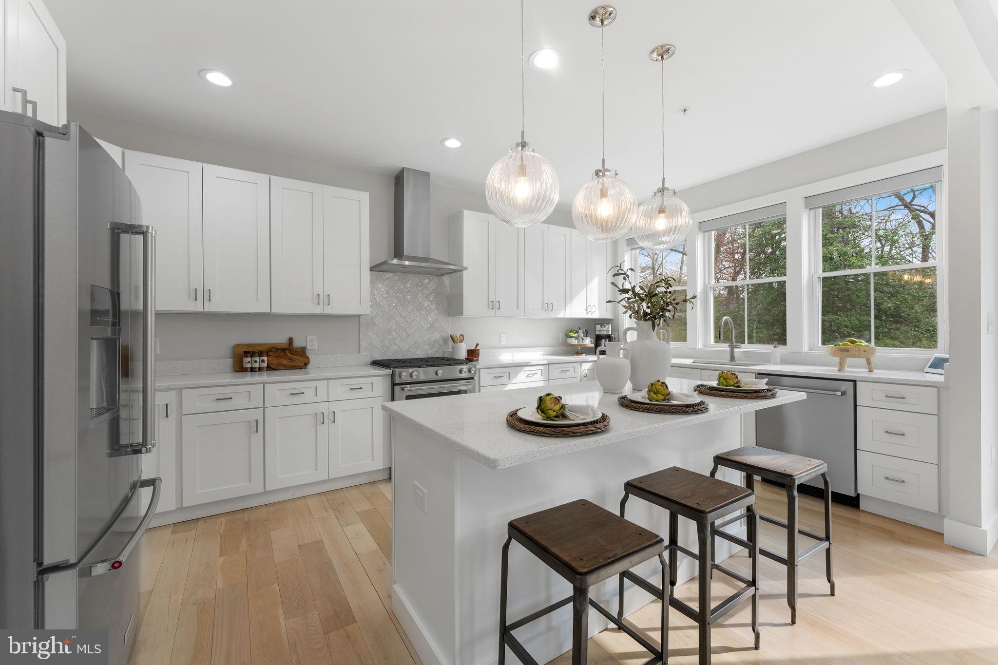 HILLANDALE - Residential