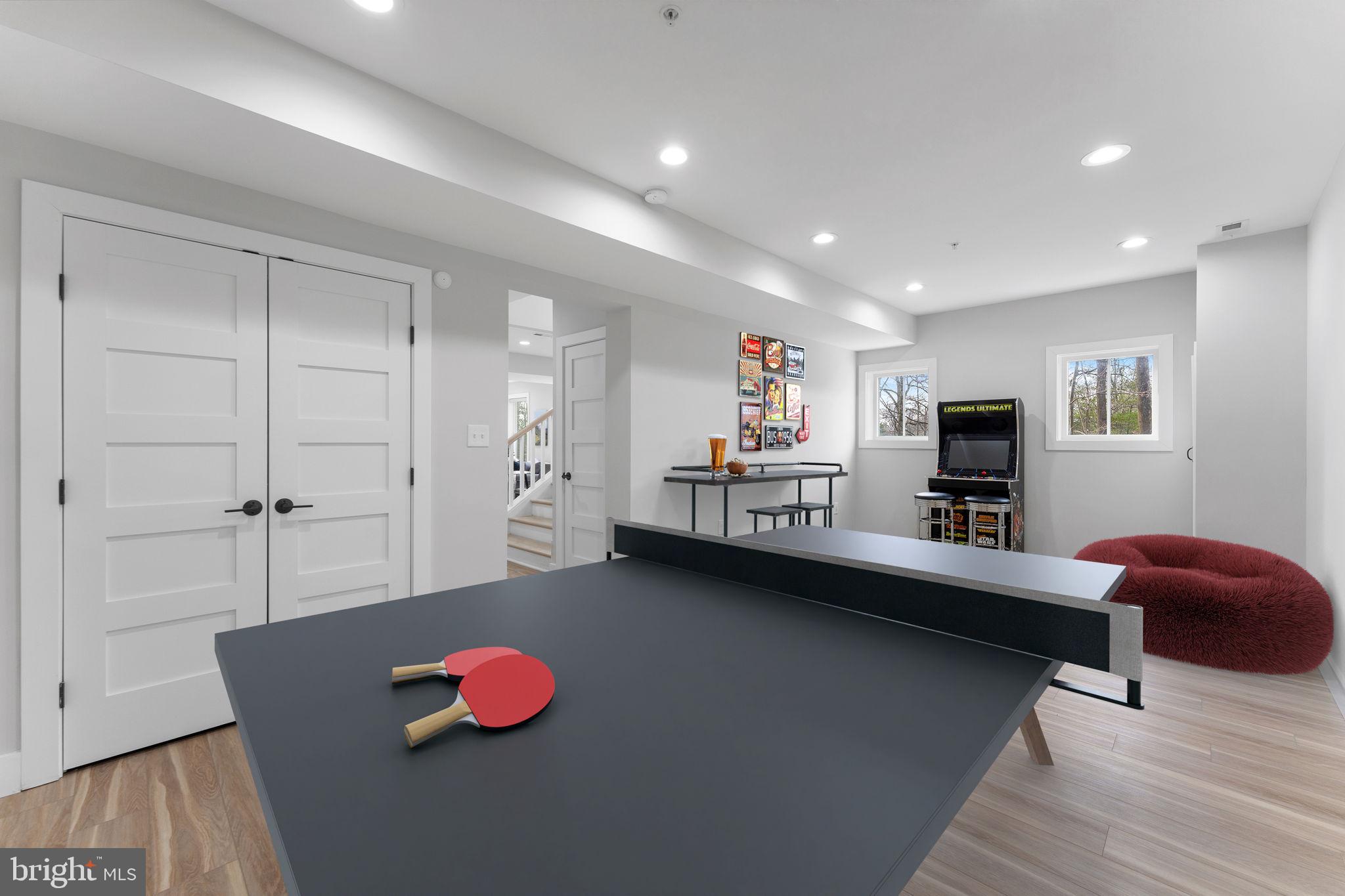 HILLANDALE - Residential