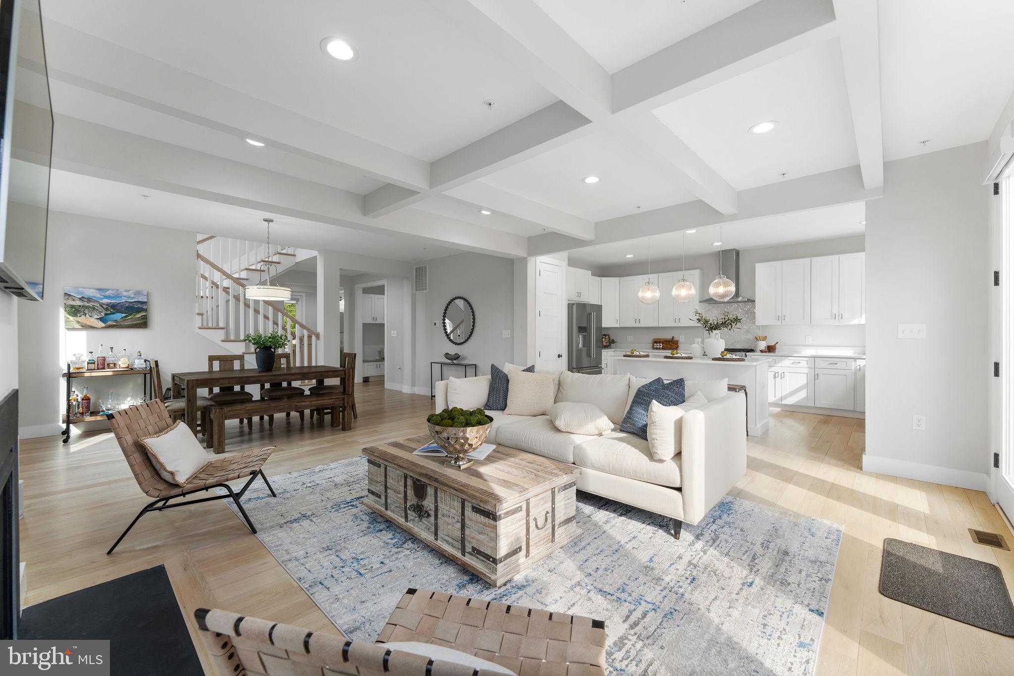 HILLANDALE - Residential