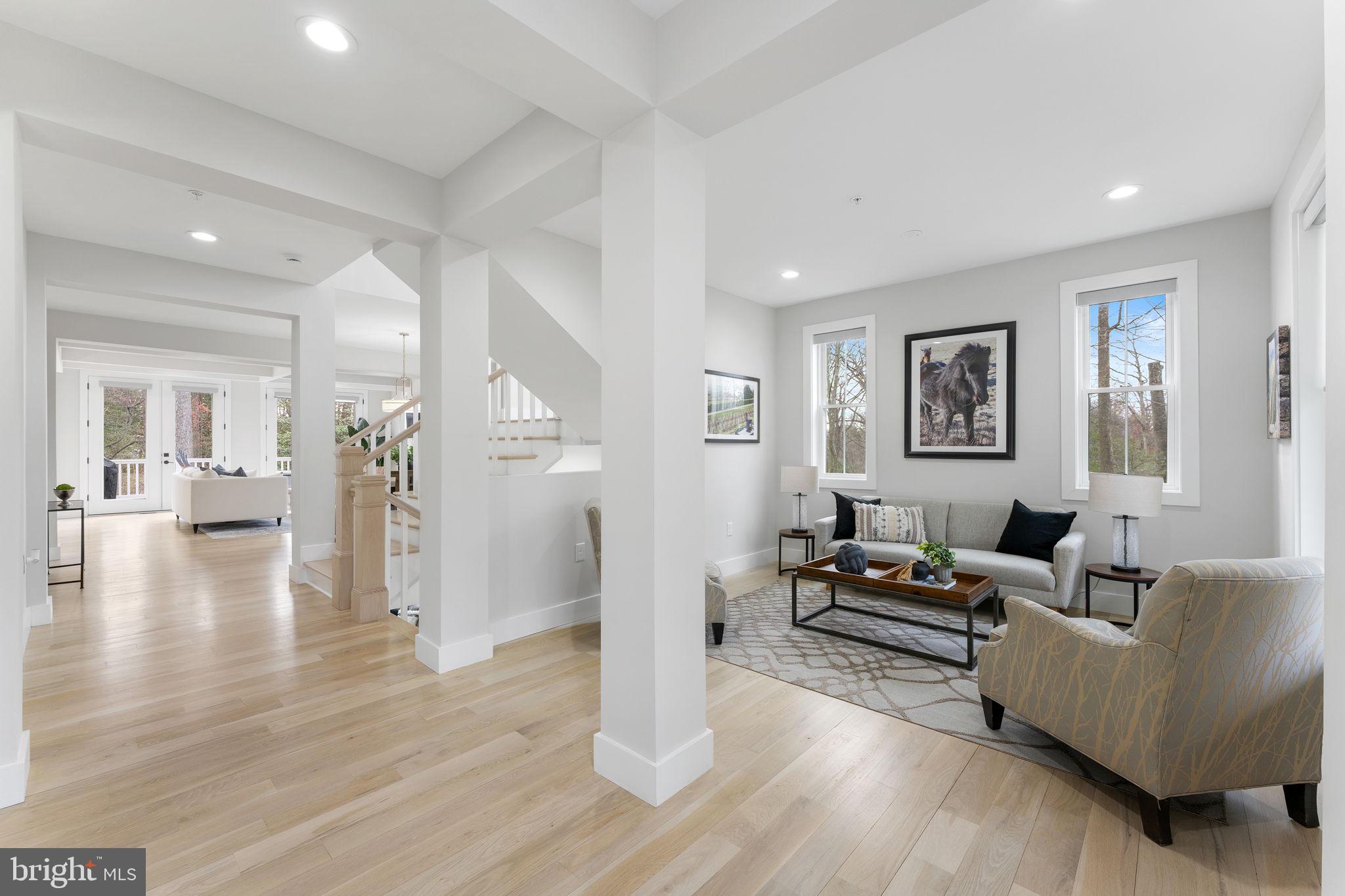 HILLANDALE - Residential