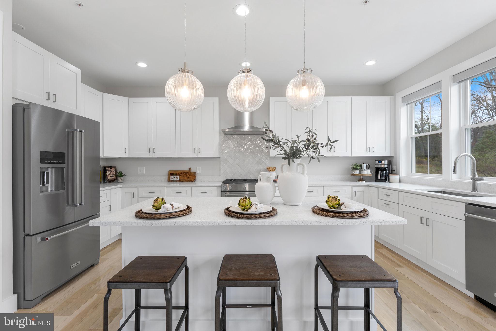 HILLANDALE - Residential