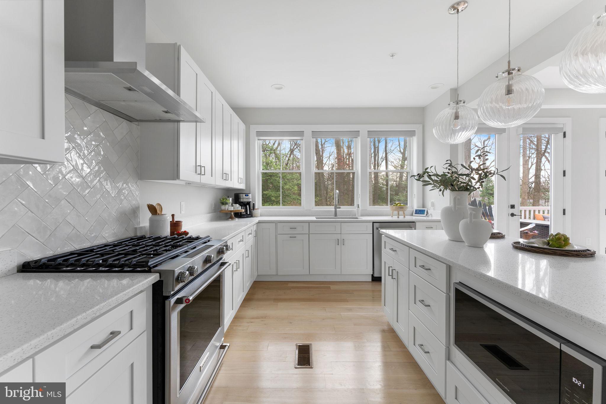 HILLANDALE - Residential