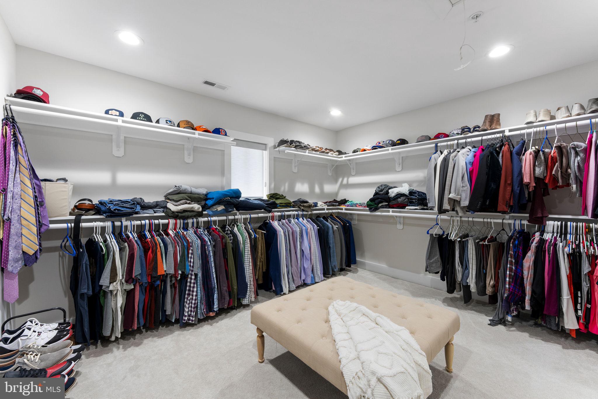 HILLANDALE - Residential