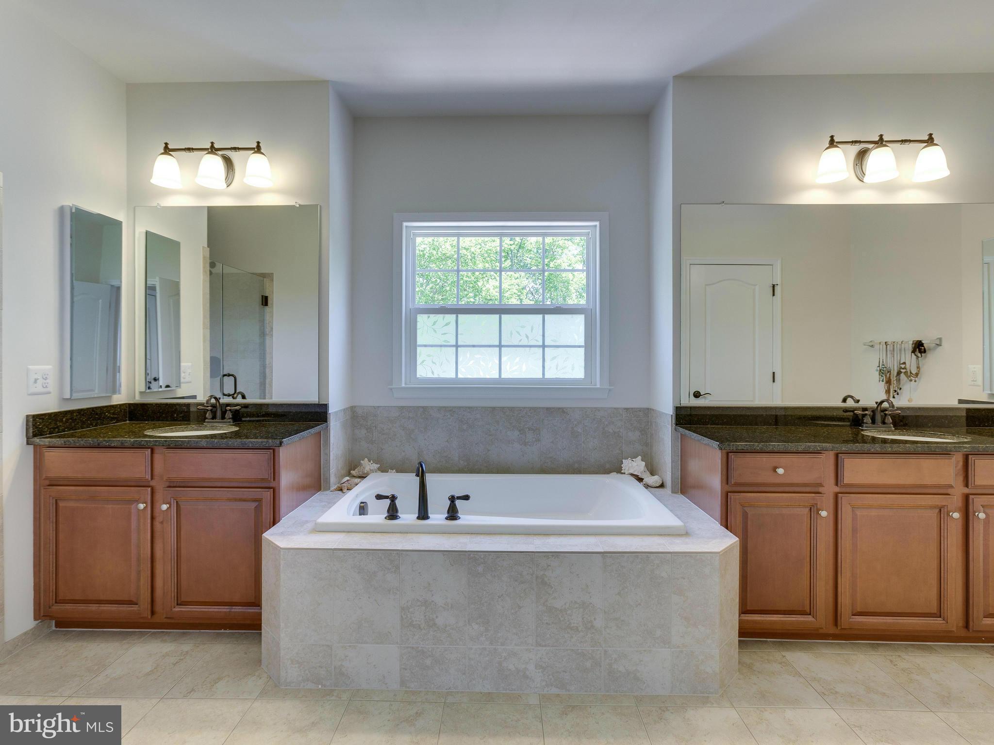 MARRWOOD - Residential Lease