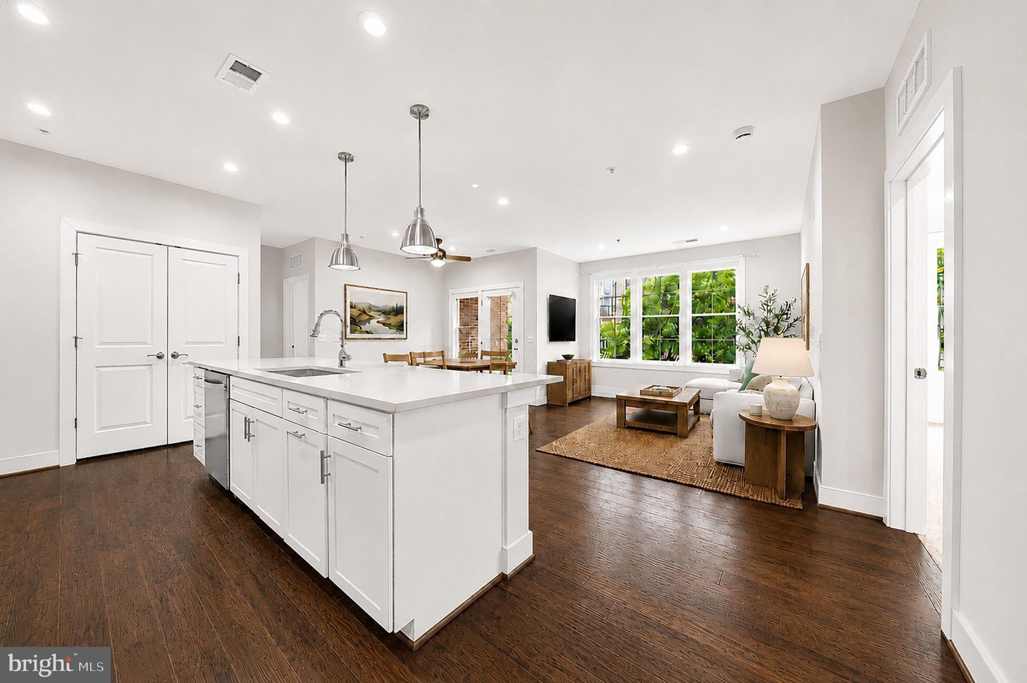 METROPARK AT ARROWBROOK - Residential