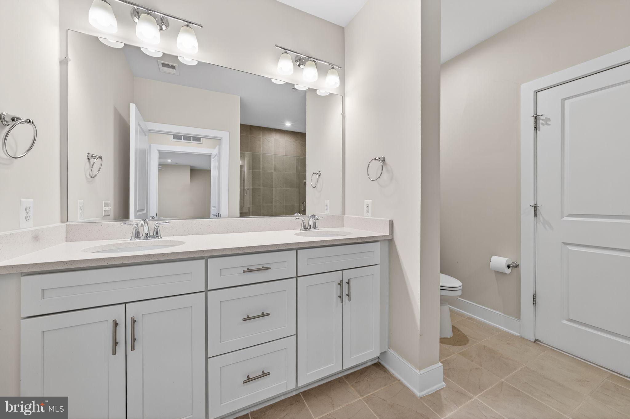 METROPARK AT ARROWBROOK - Residential