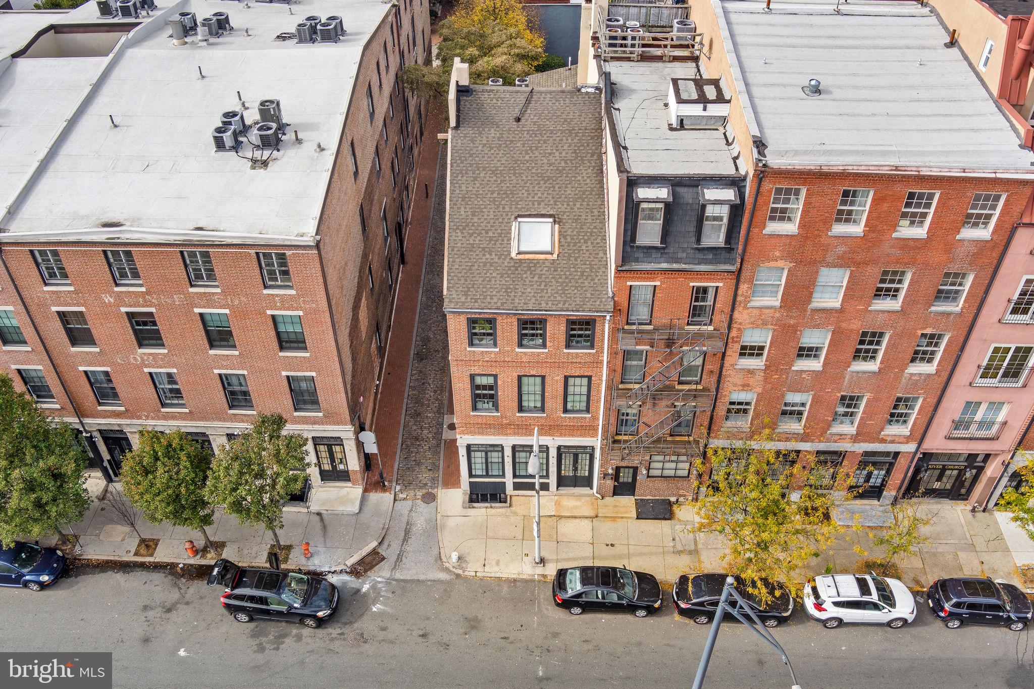 OLD CITY - Residential Income