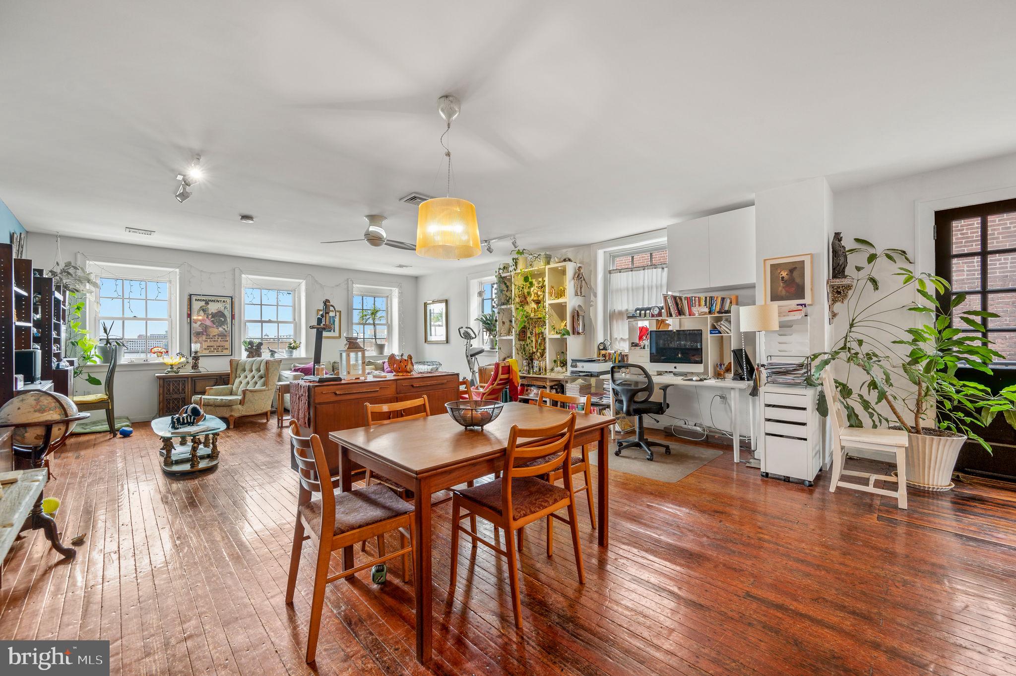 OLD CITY - Residential Income