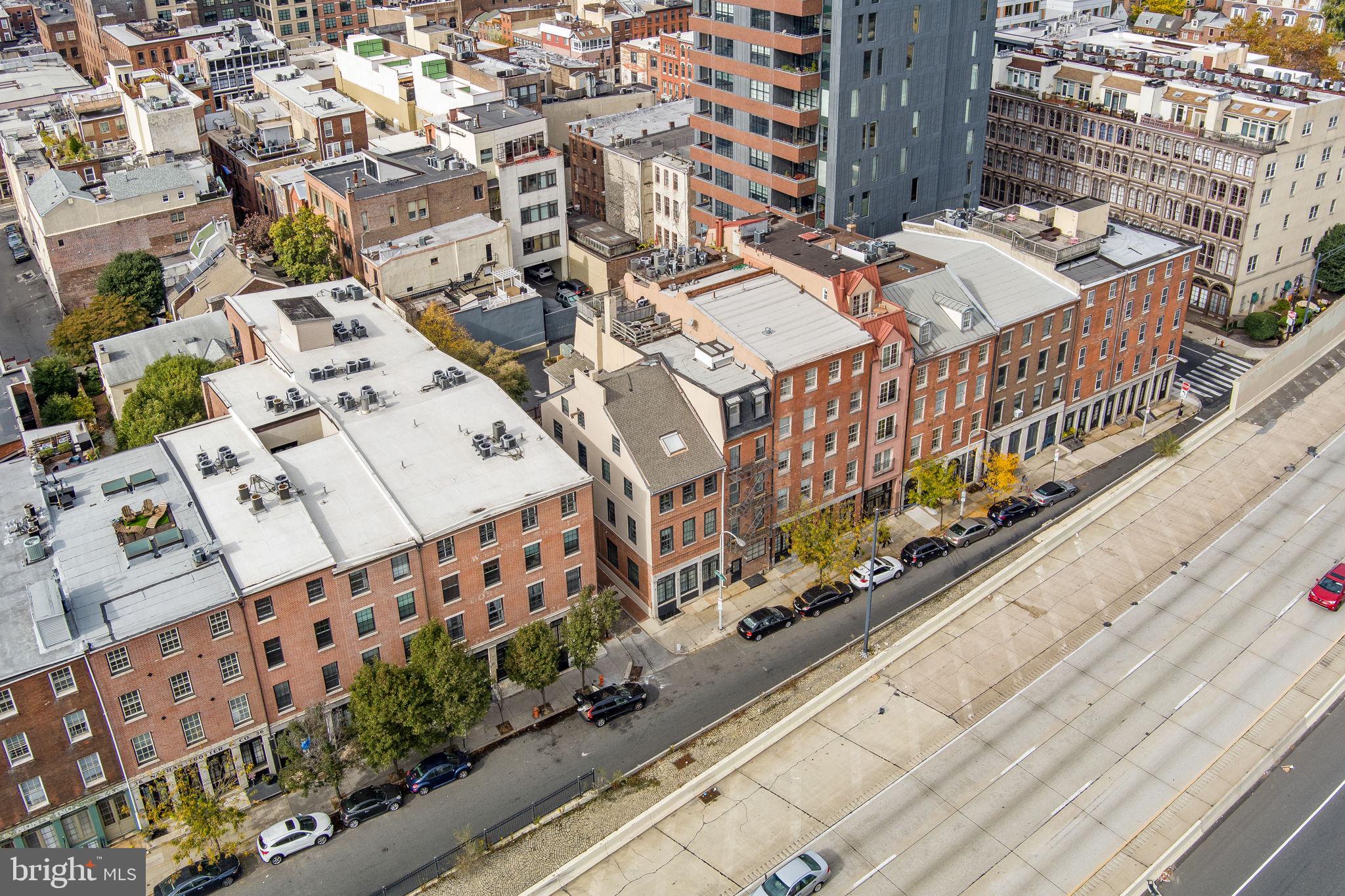 OLD CITY - Residential Income