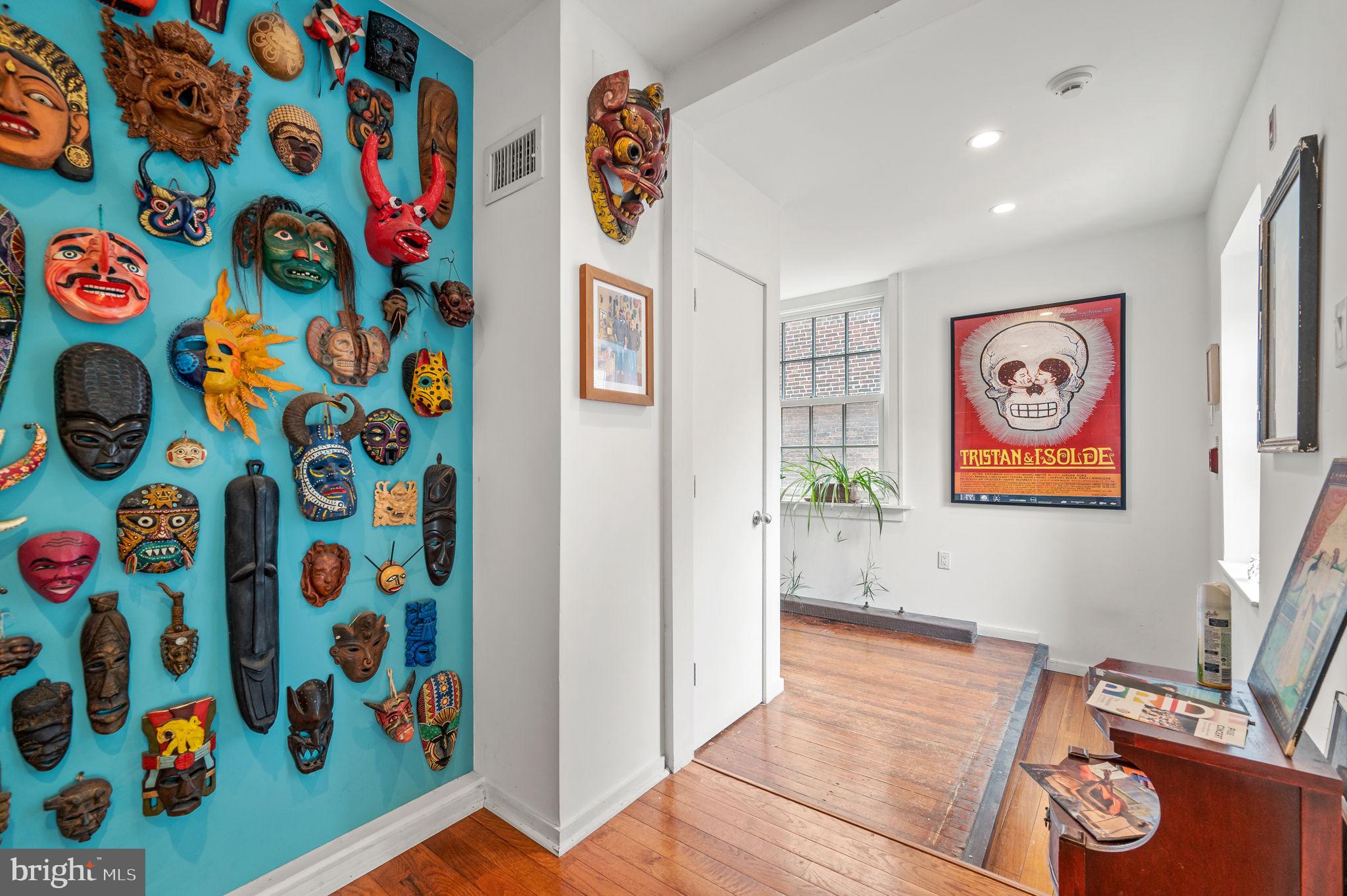 OLD CITY - Residential Income