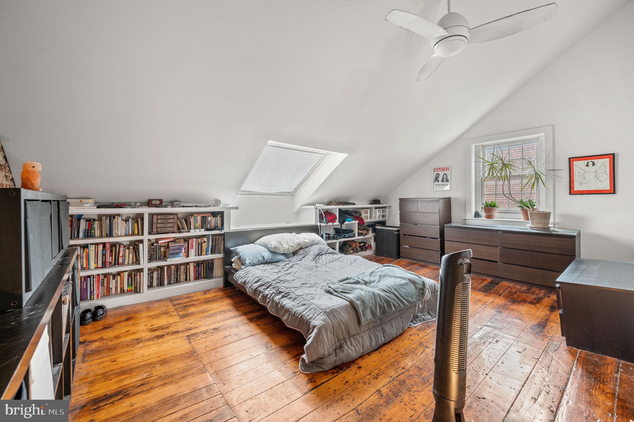 OLD CITY - Residential Income