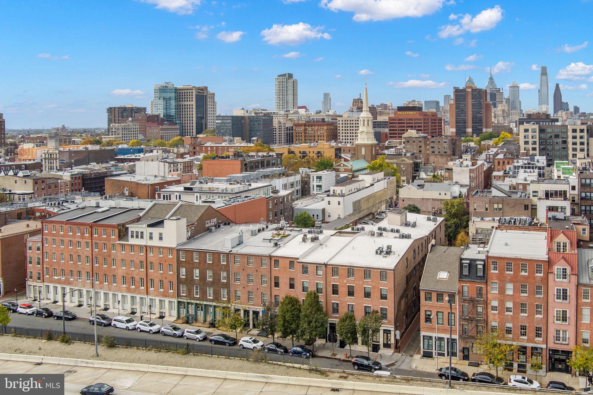 OLD CITY - Residential Income