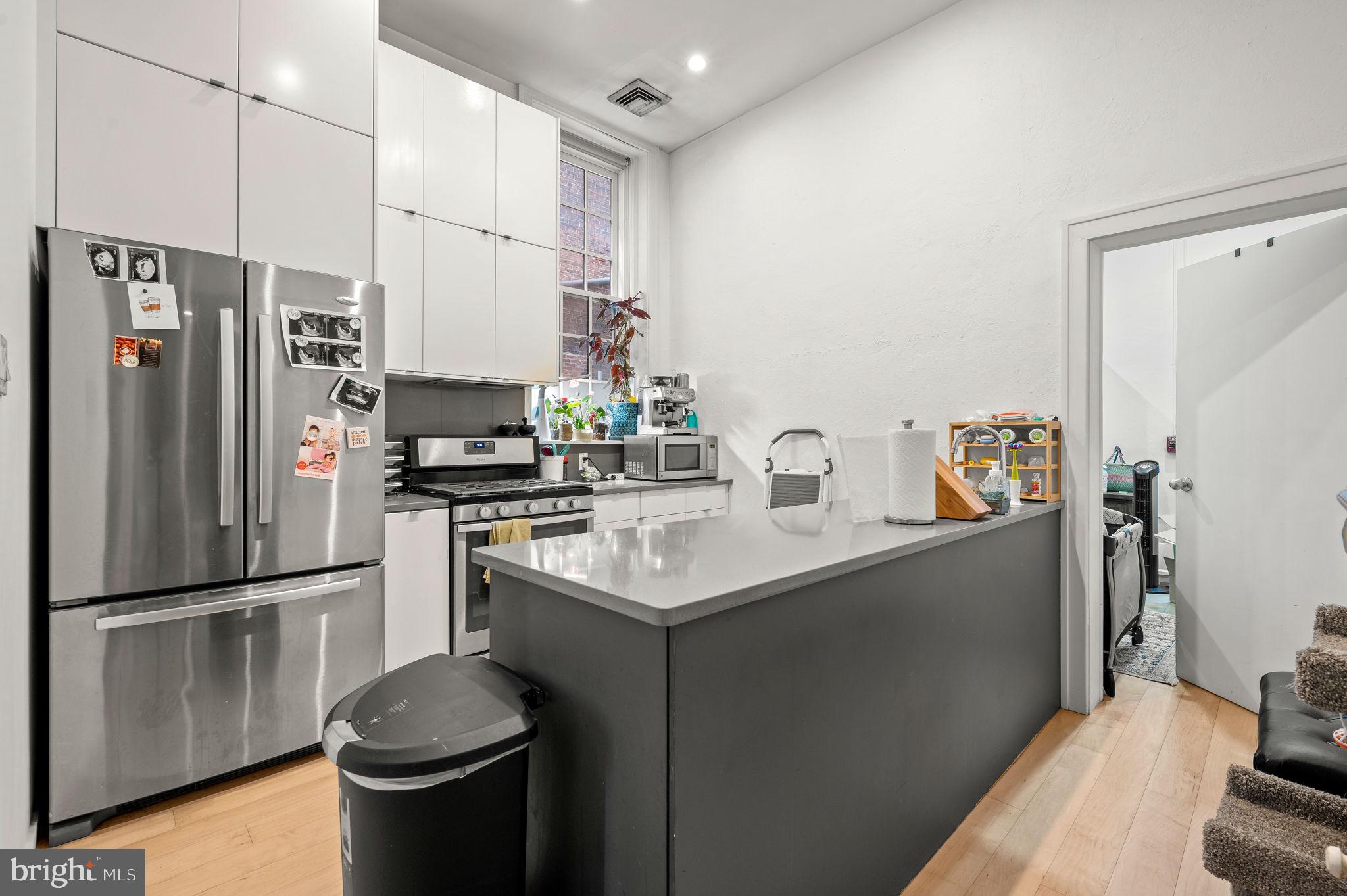 OLD CITY - Residential Income