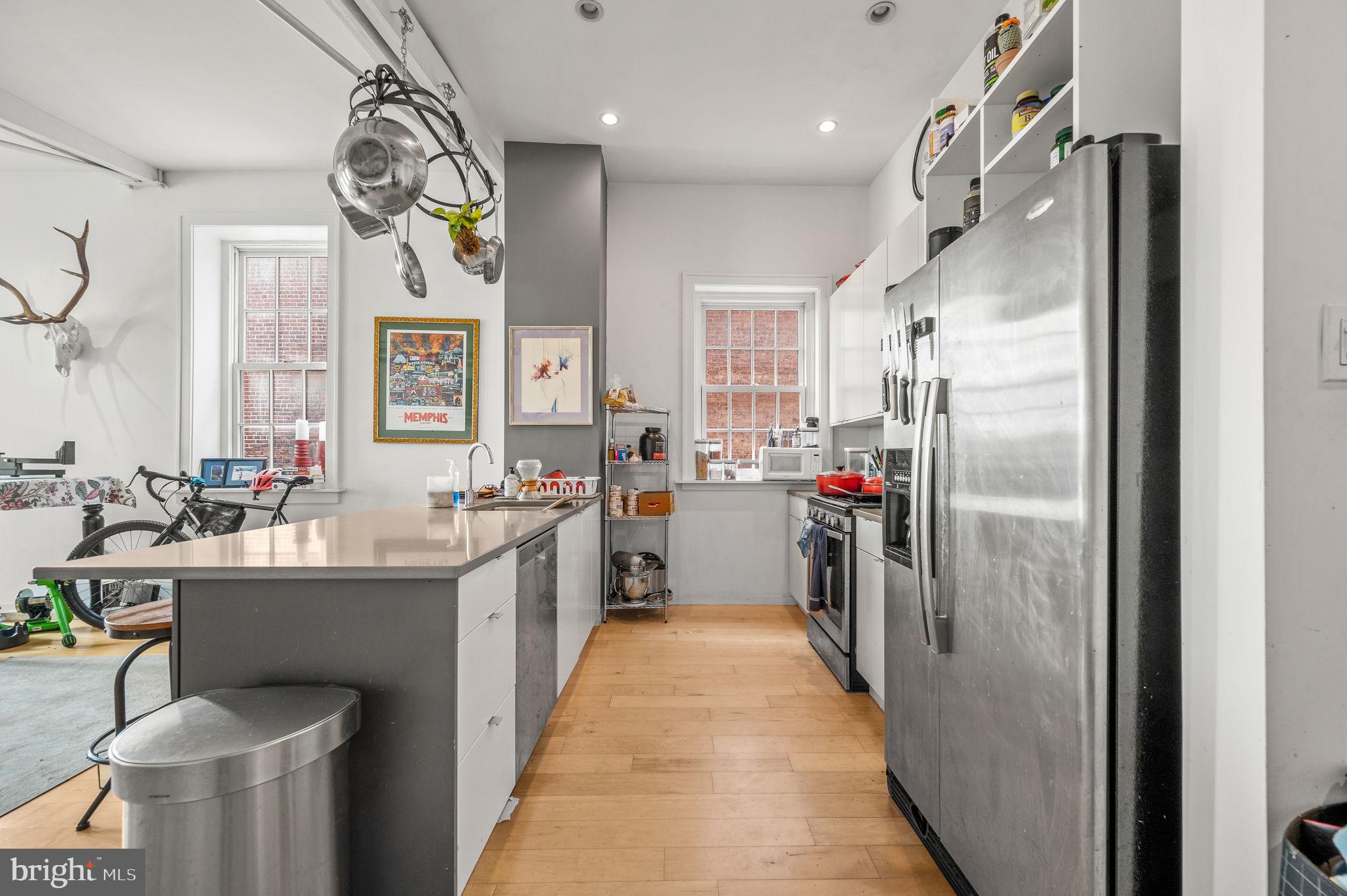 OLD CITY - Residential Income