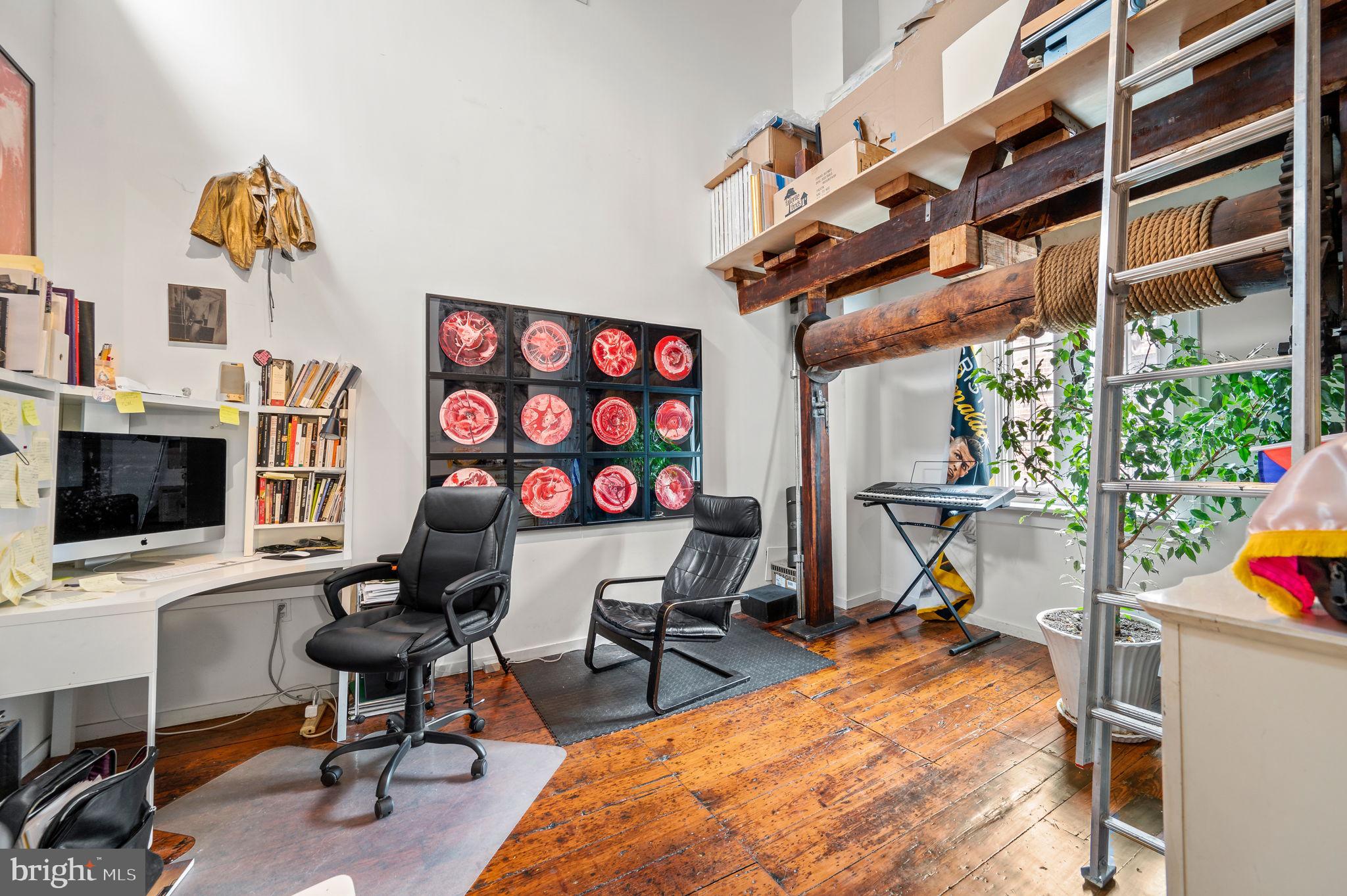 OLD CITY - Residential Income