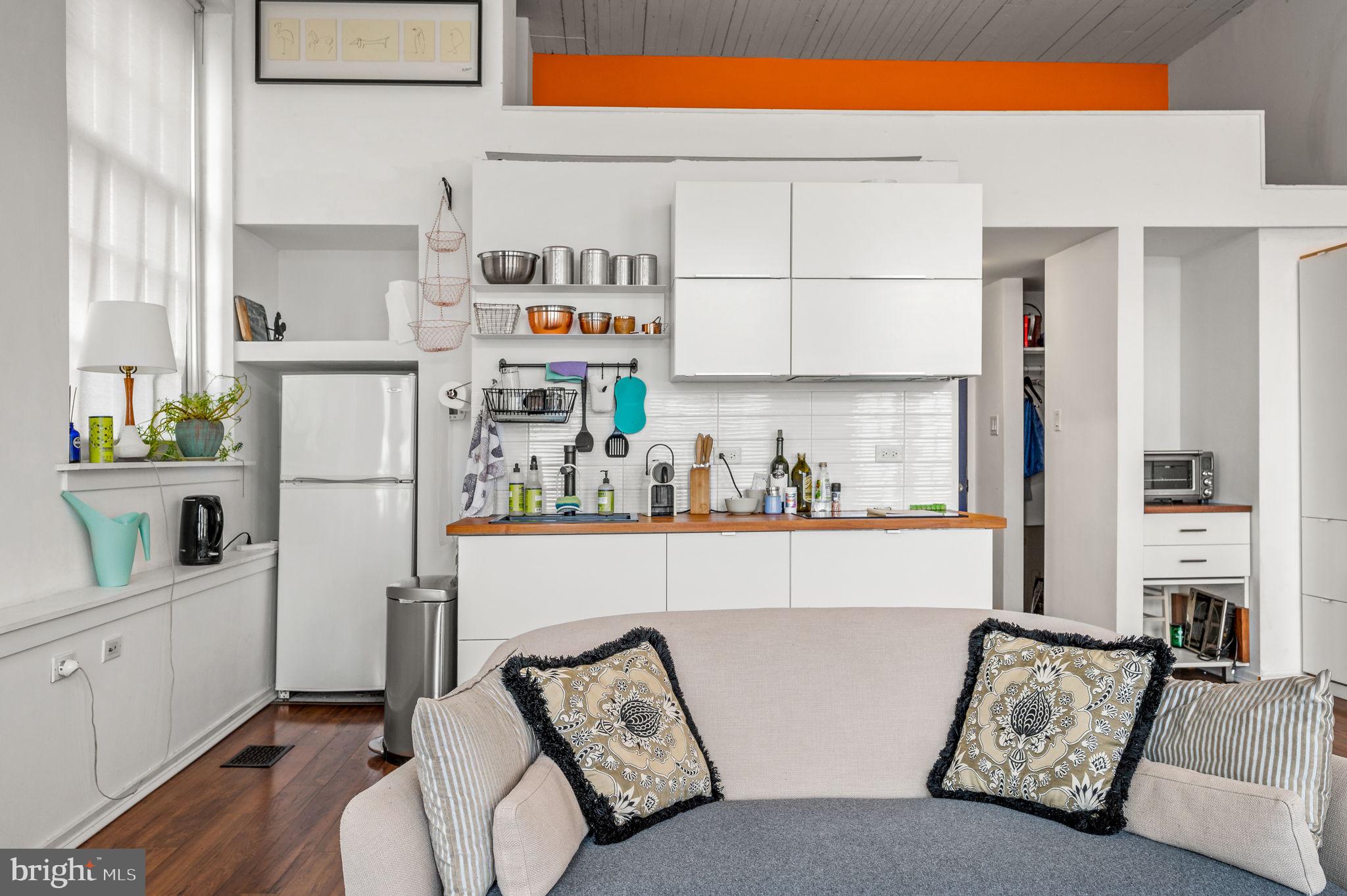 OLD CITY - Residential Income