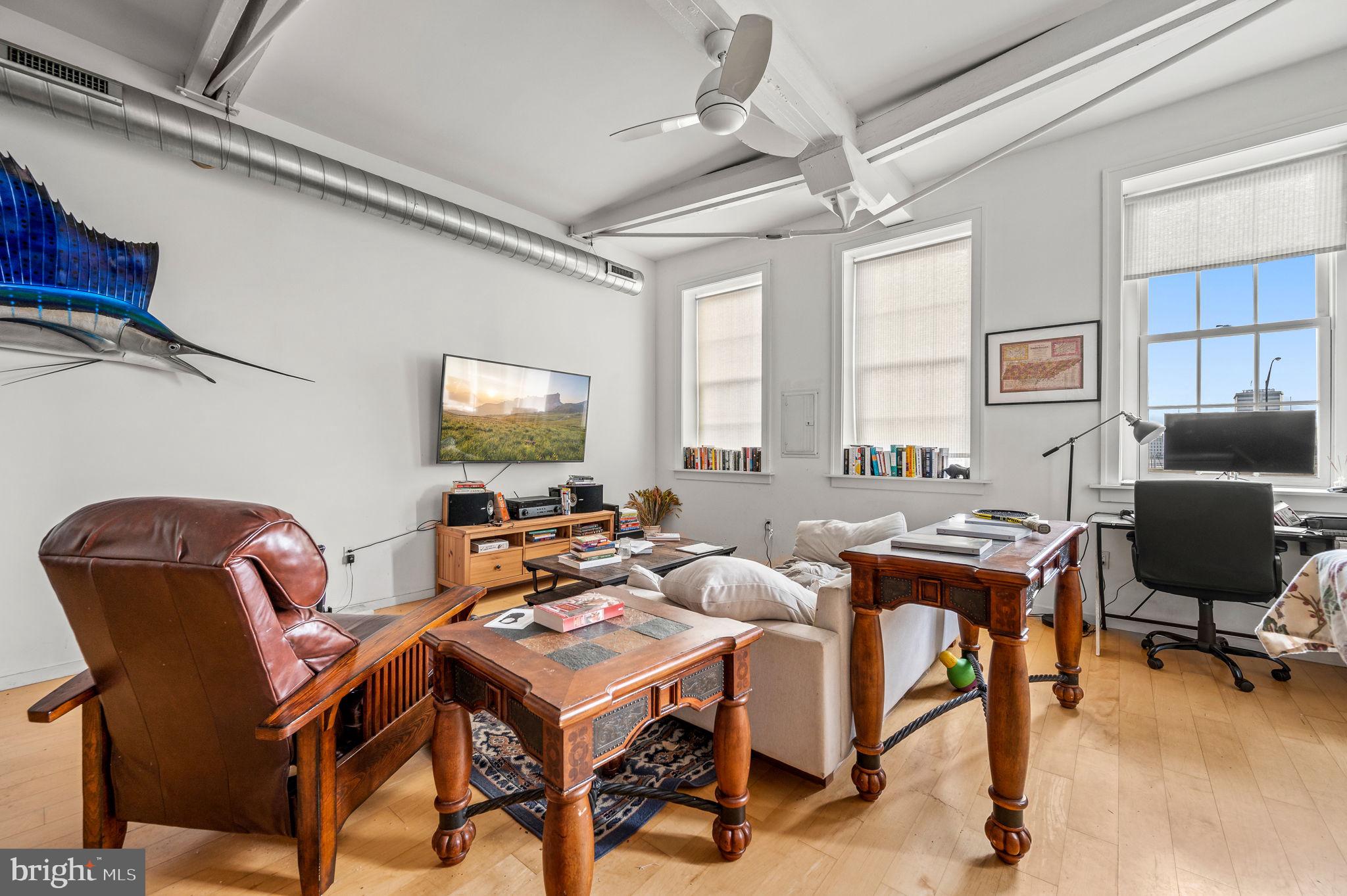 OLD CITY - Residential Income