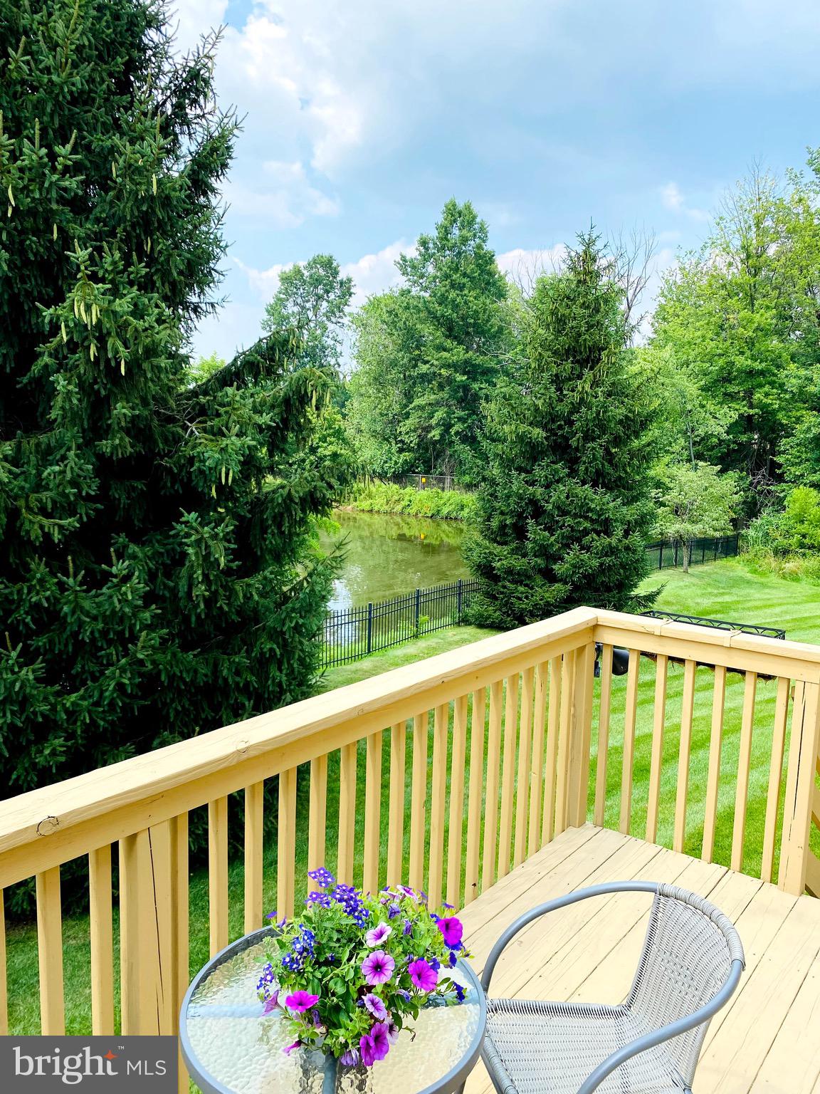 RESERVE AT PENN CRSG - Residential Lease