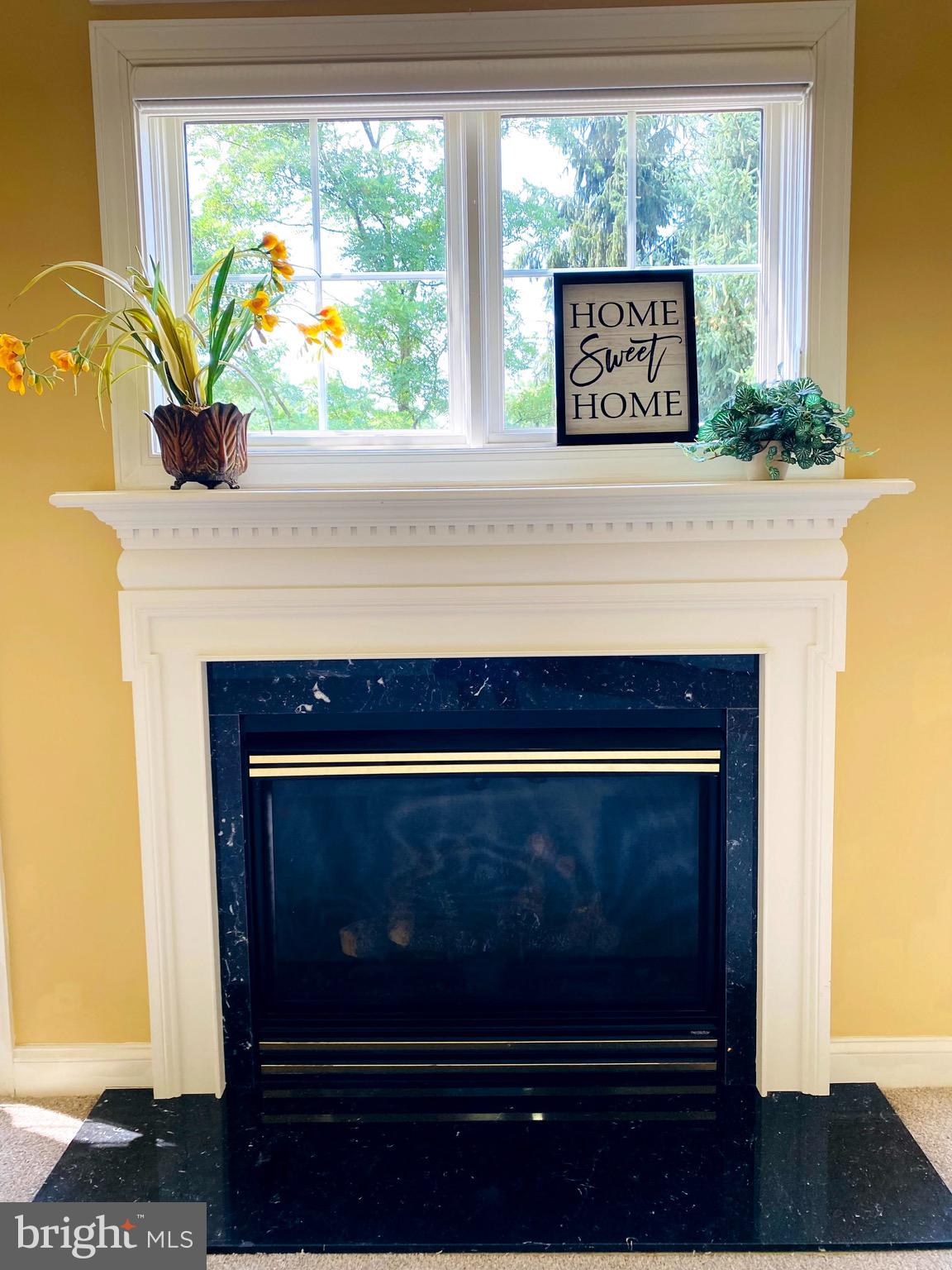 RESERVE AT PENN CRSG - Residential Lease