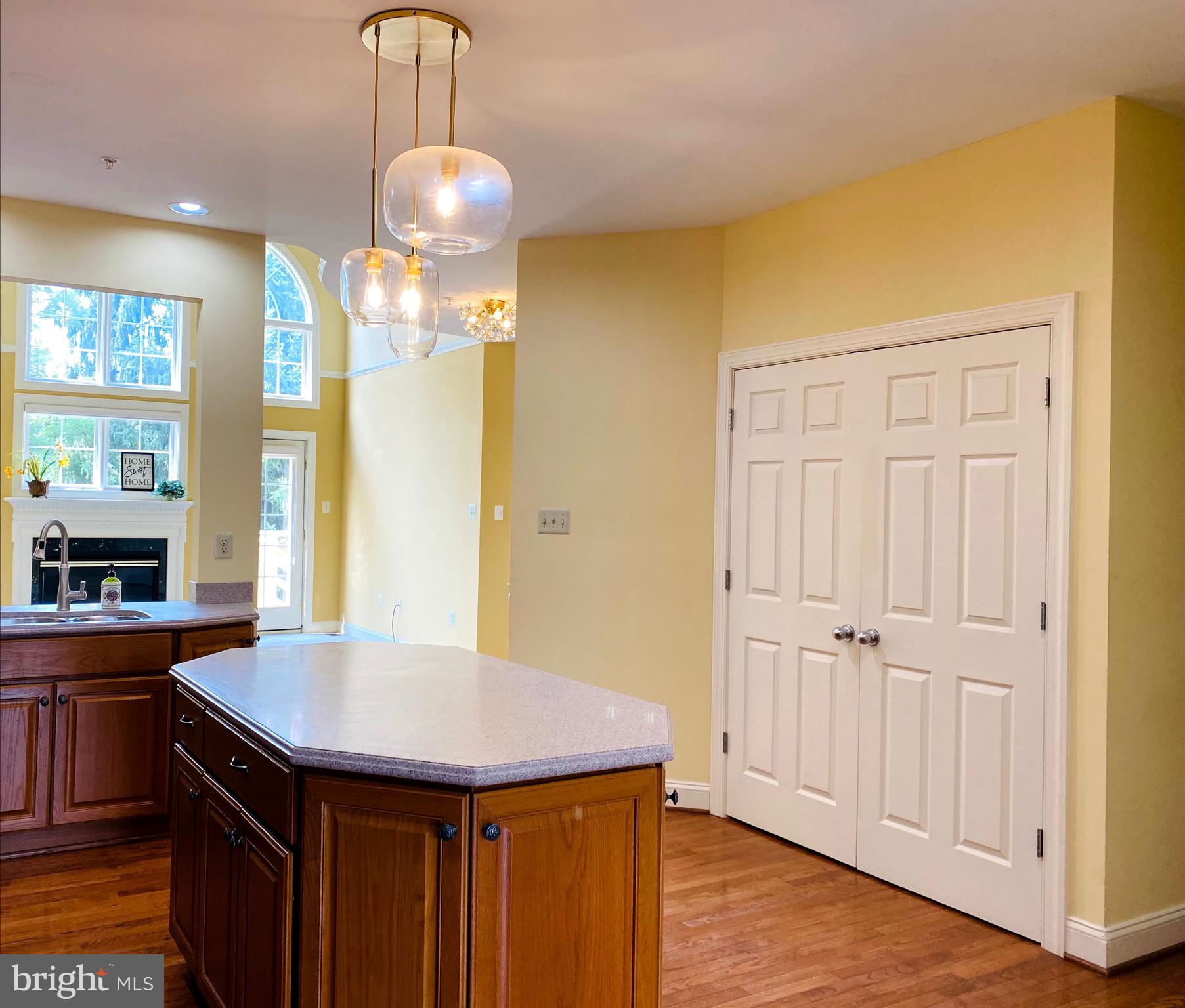 RESERVE AT PENN CRSG - Residential Lease