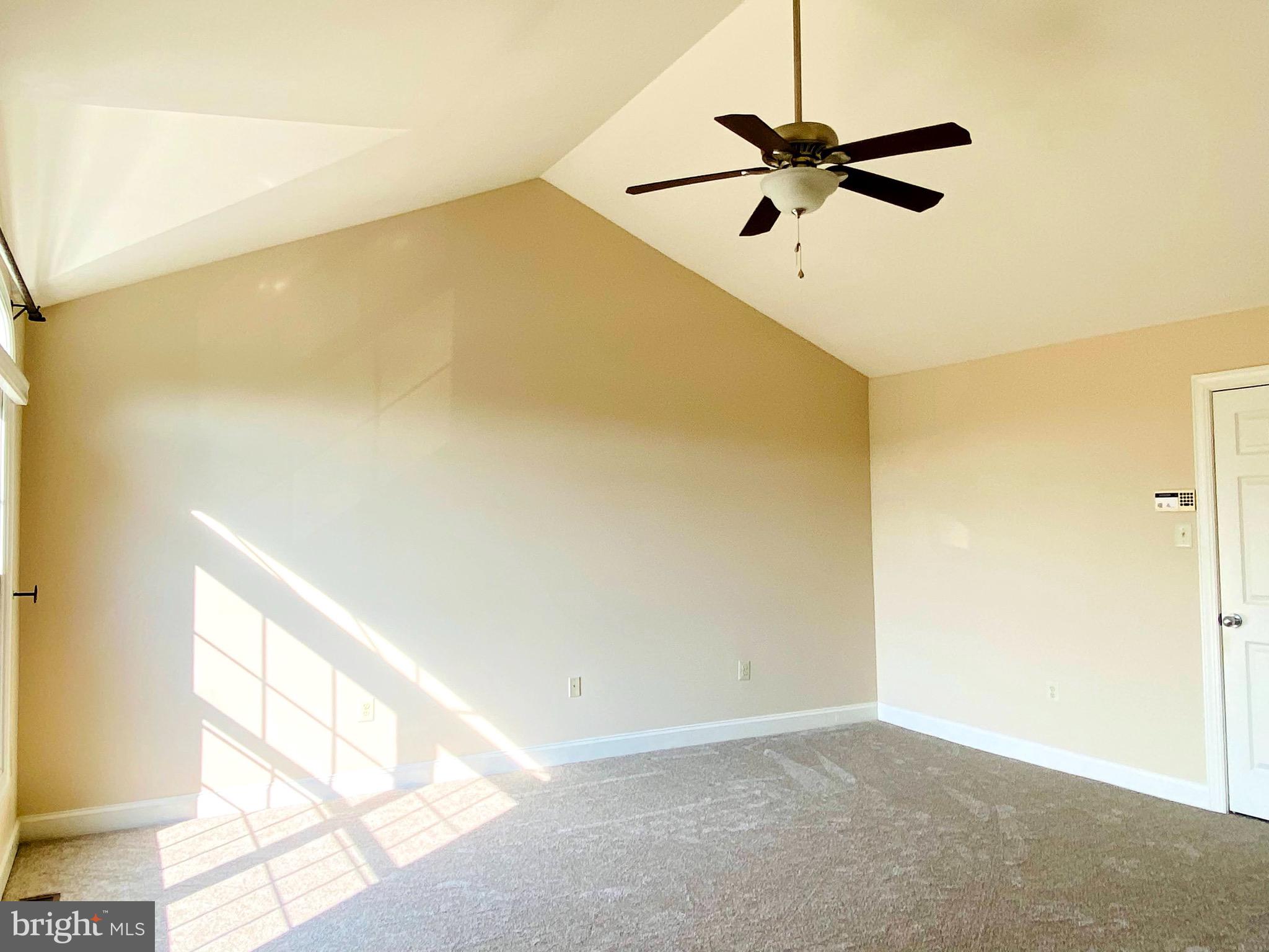 RESERVE AT PENN CRSG - Residential Lease