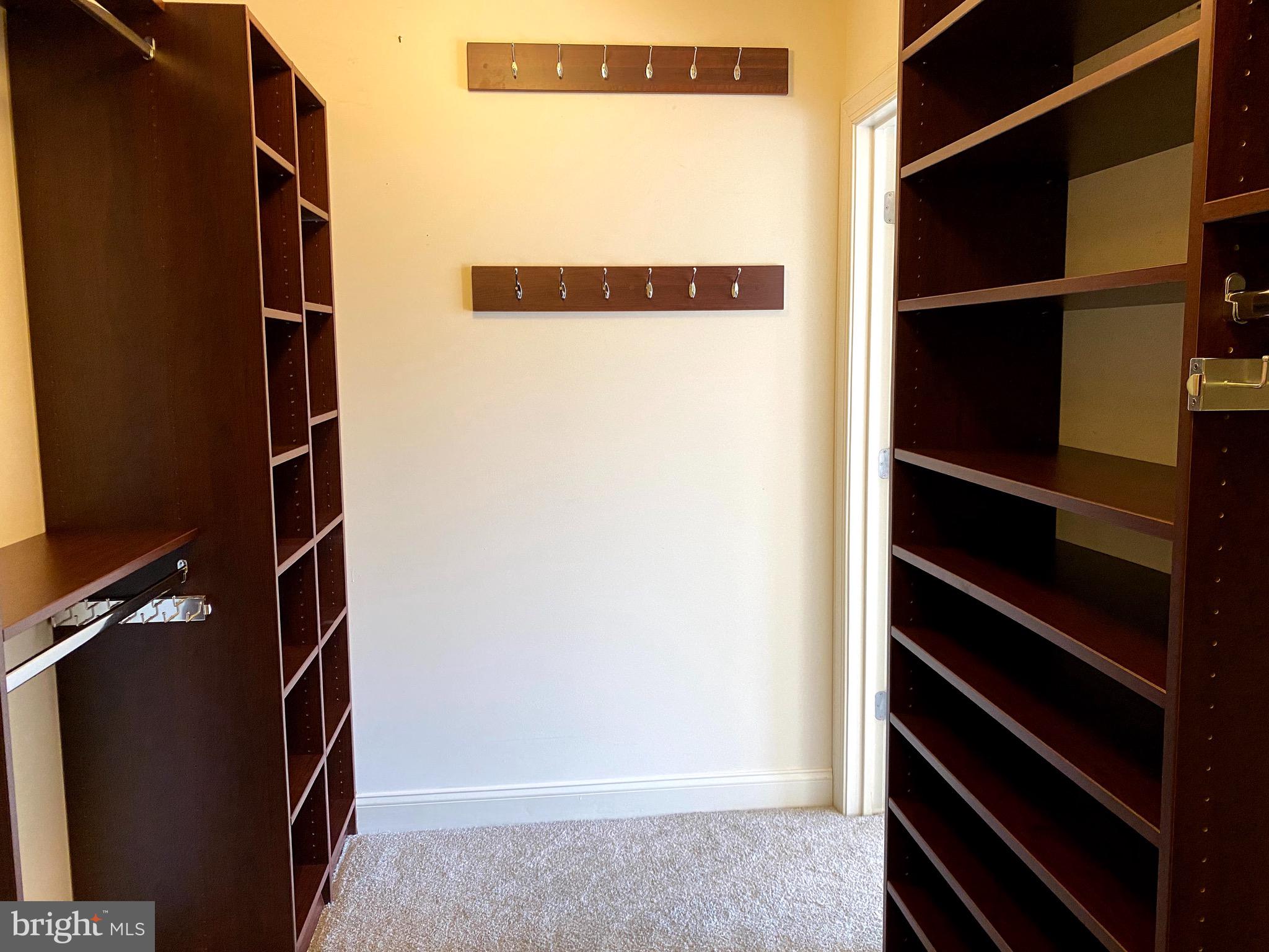 RESERVE AT PENN CRSG - Residential Lease