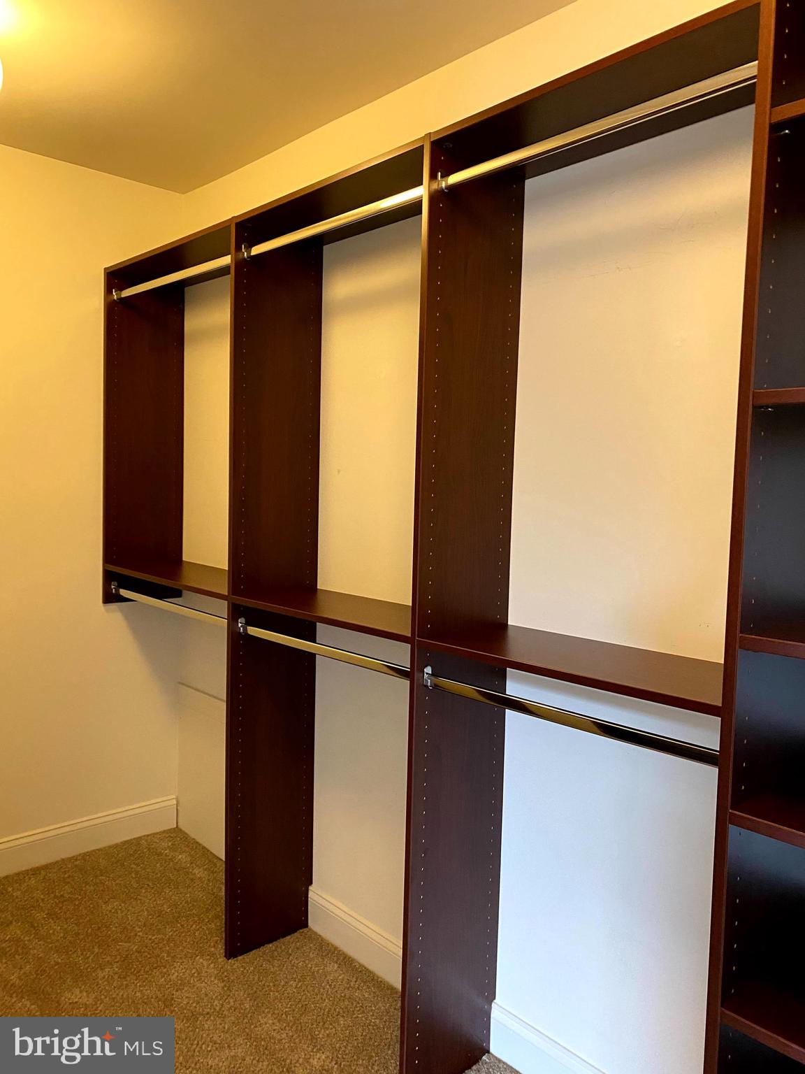 RESERVE AT PENN CRSG - Residential Lease