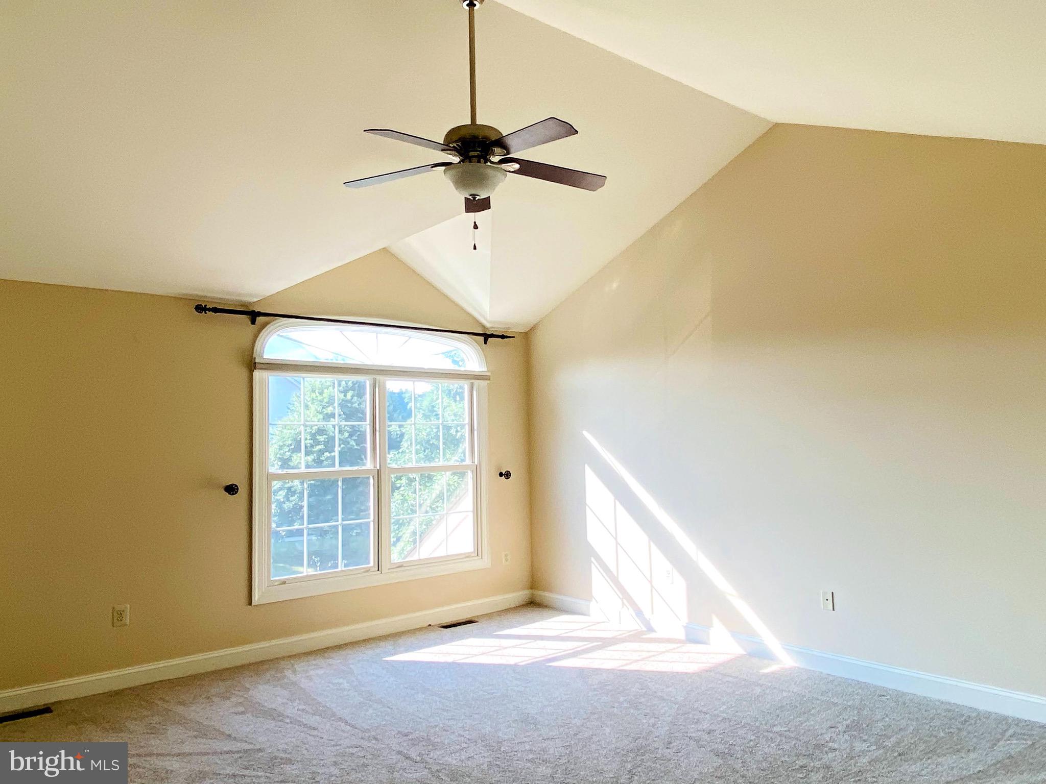 RESERVE AT PENN CRSG - Residential Lease