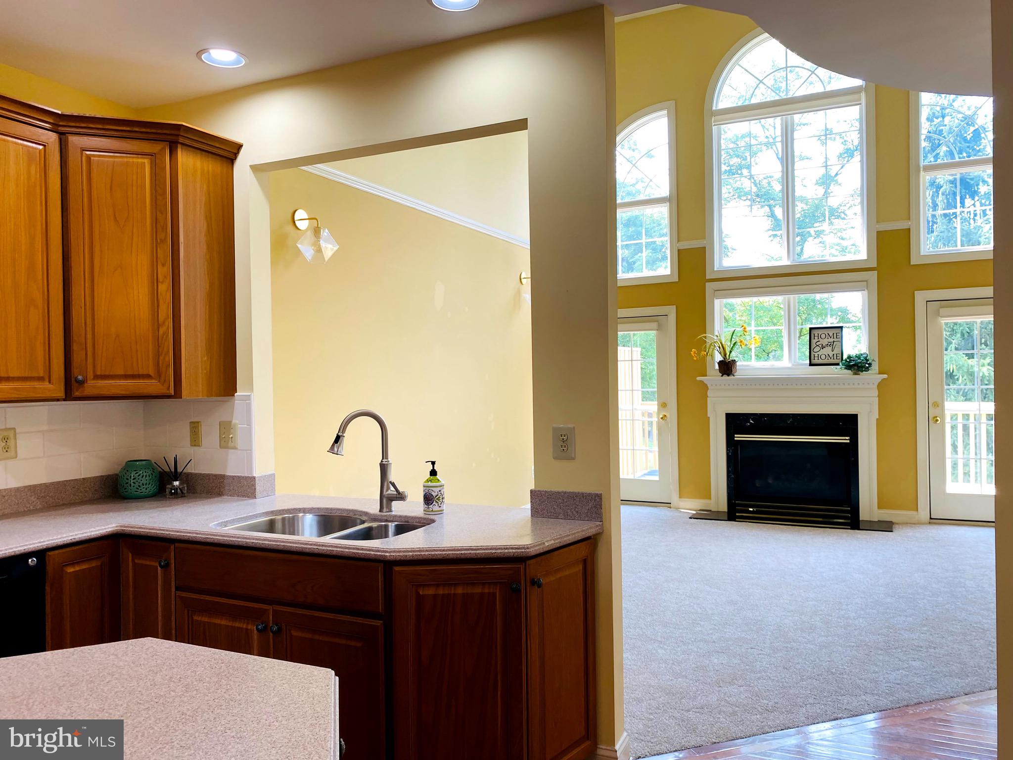 RESERVE AT PENN CRSG - Residential Lease