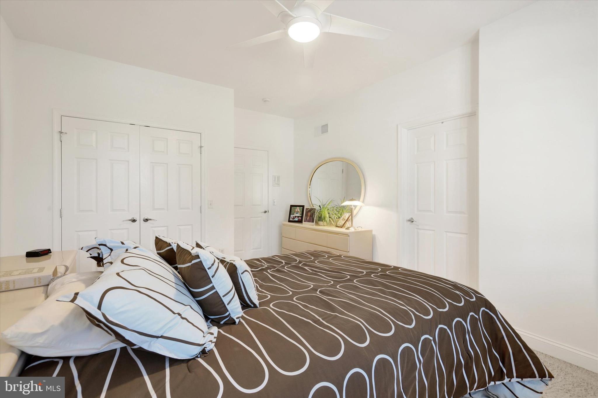 THORNHILL - Residential