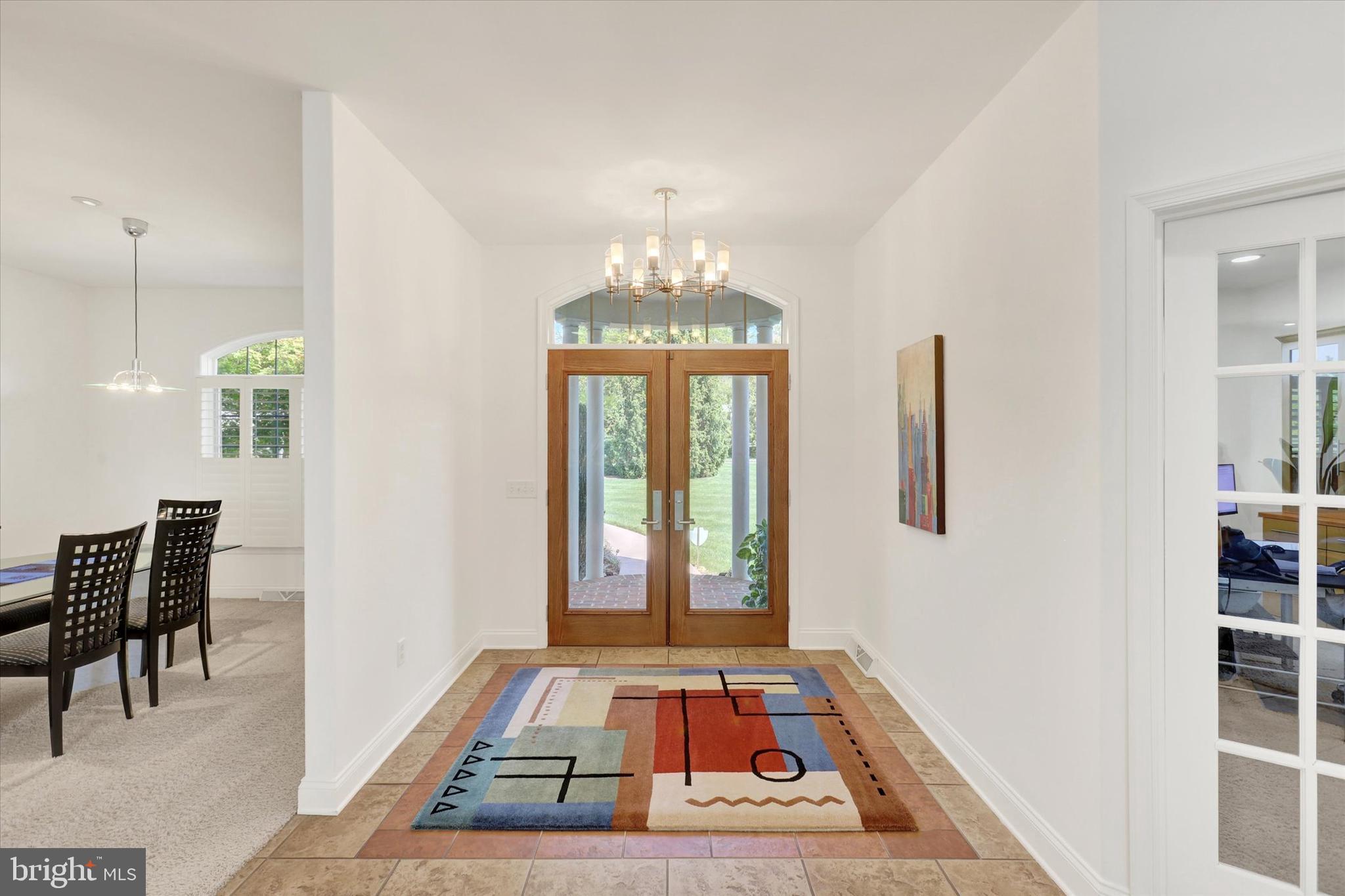 221 HICKORY LANE