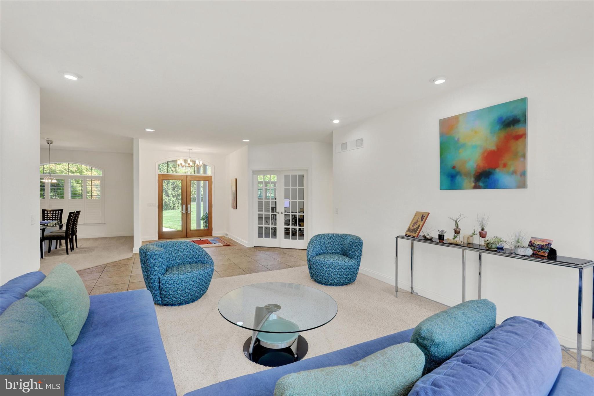 221 HICKORY LANE