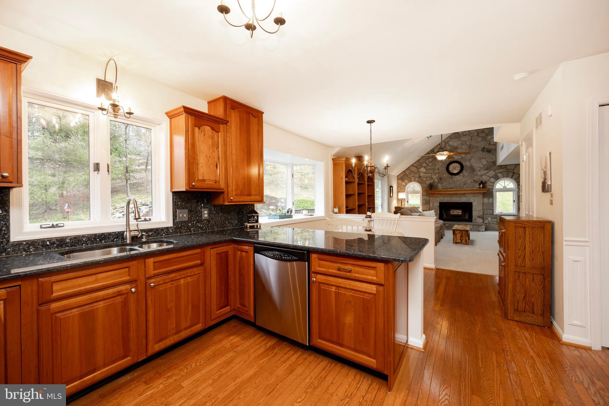 HICKORY HILL - Residential