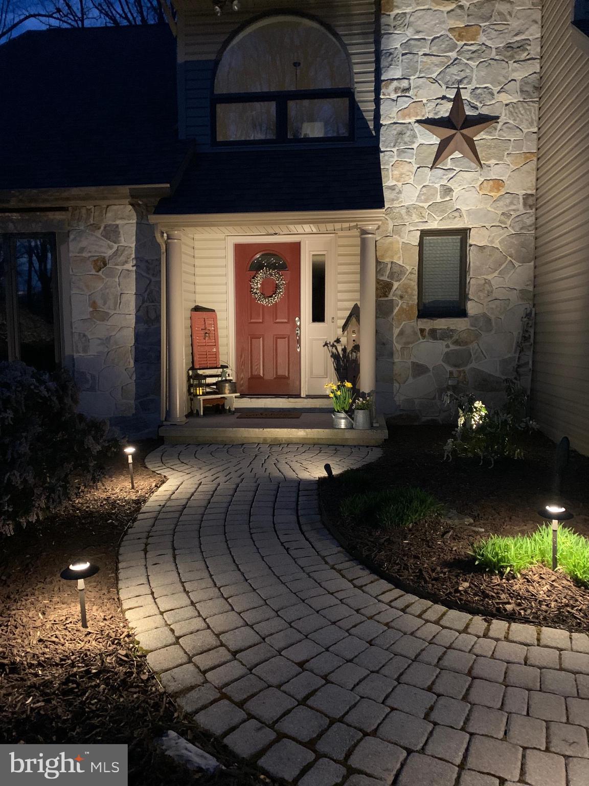 HICKORY HILL - Residential