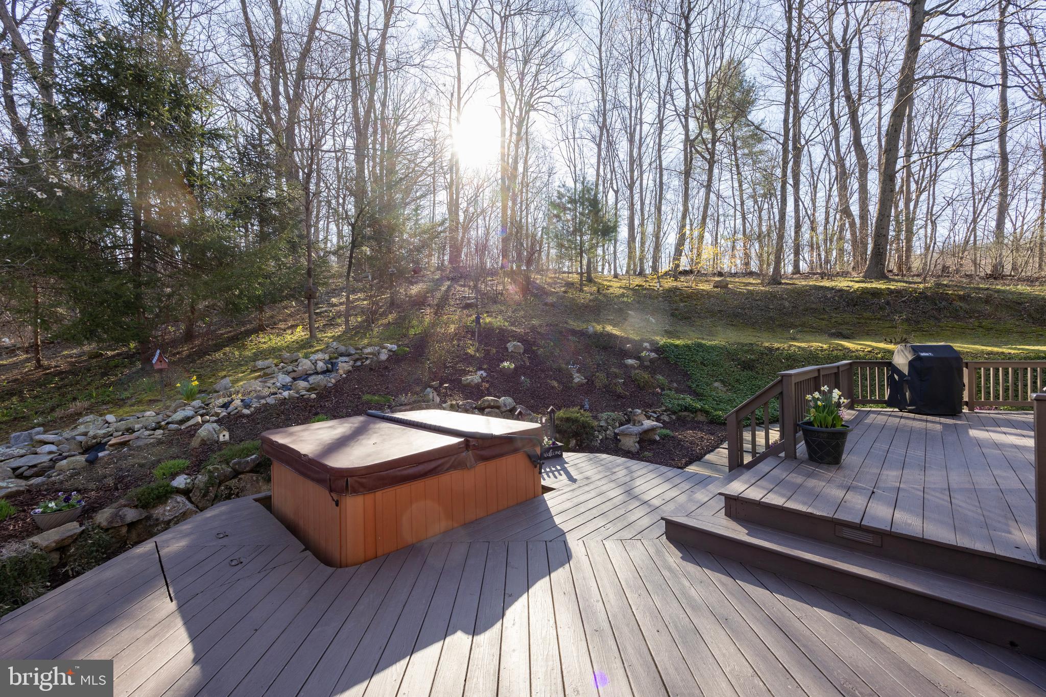 HICKORY HILL - Residential