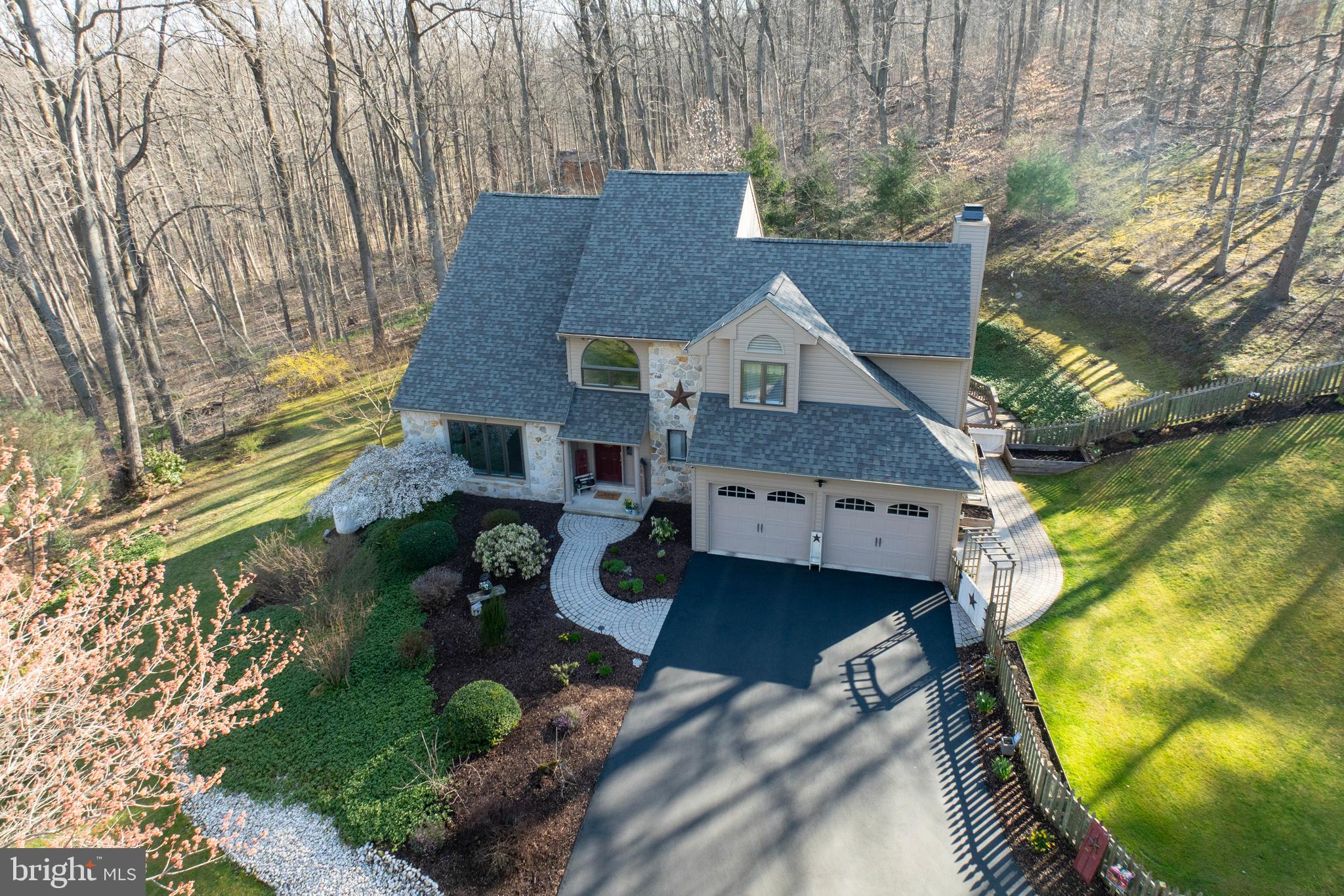 HICKORY HILL - Residential