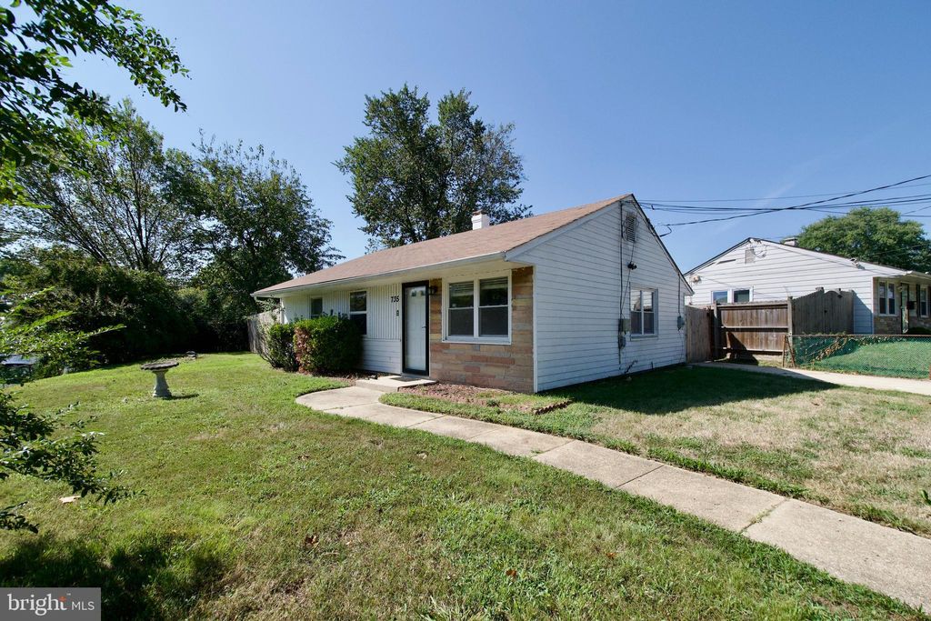 Photo of 735 Shelby Drive, OXON HILL, MD 20745 (MLS # MDPG2167610)