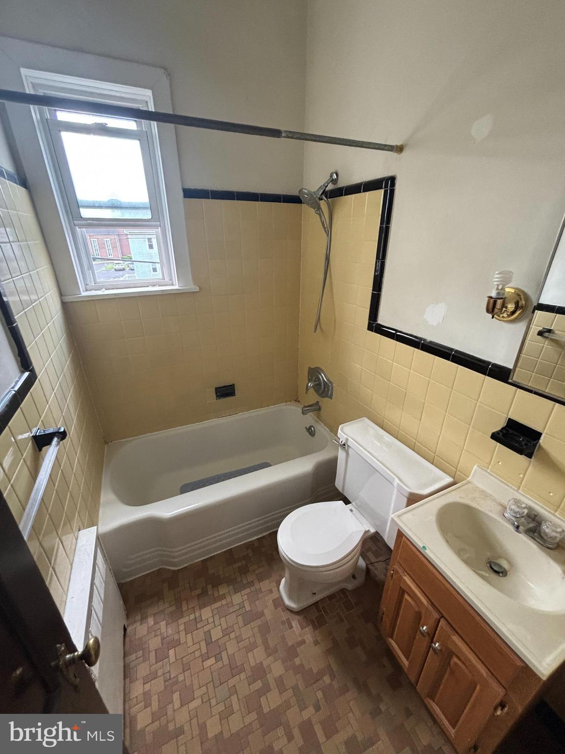 1 DICKINSON STREET APT7