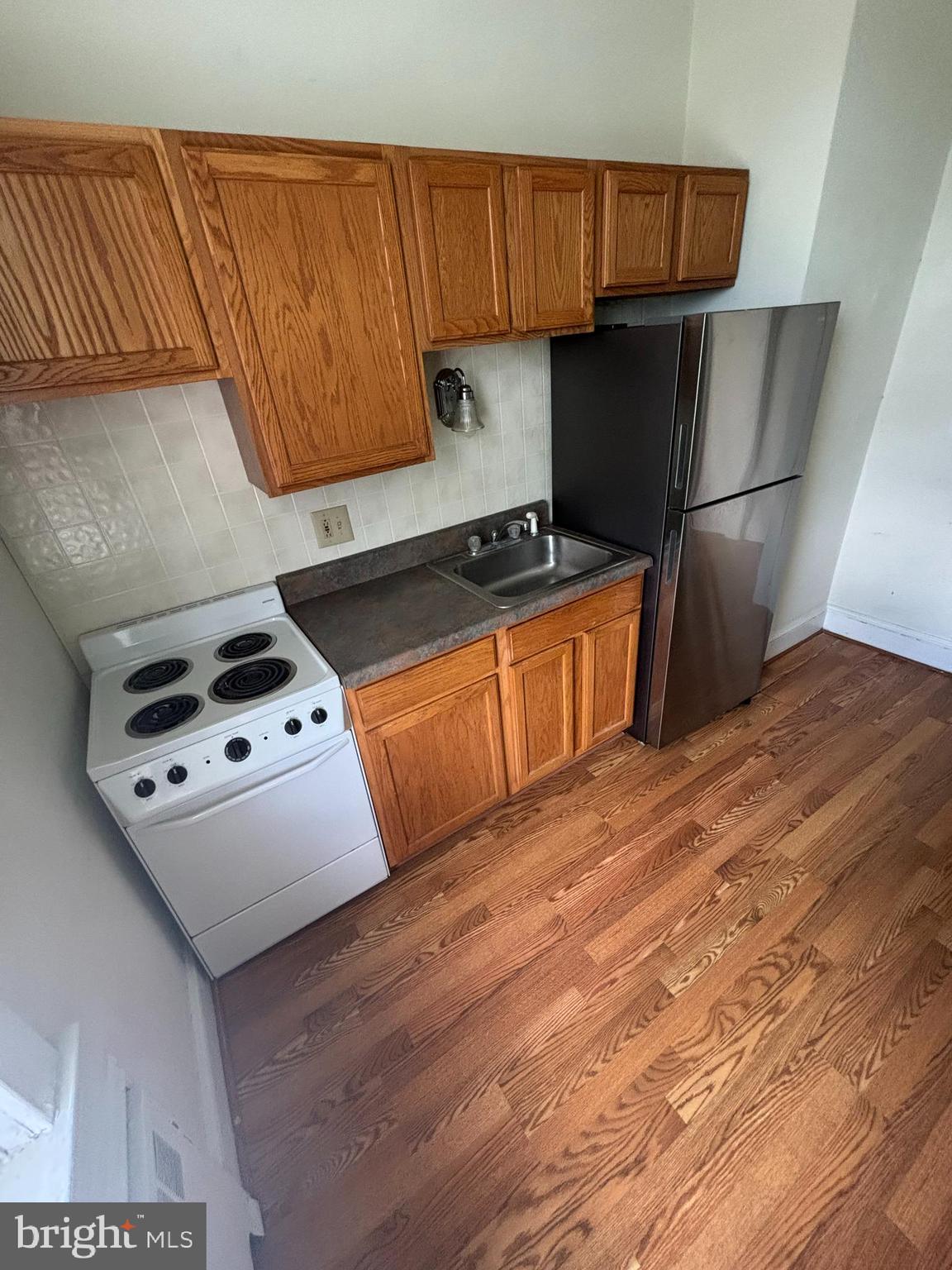 1 DICKINSON STREET APT7